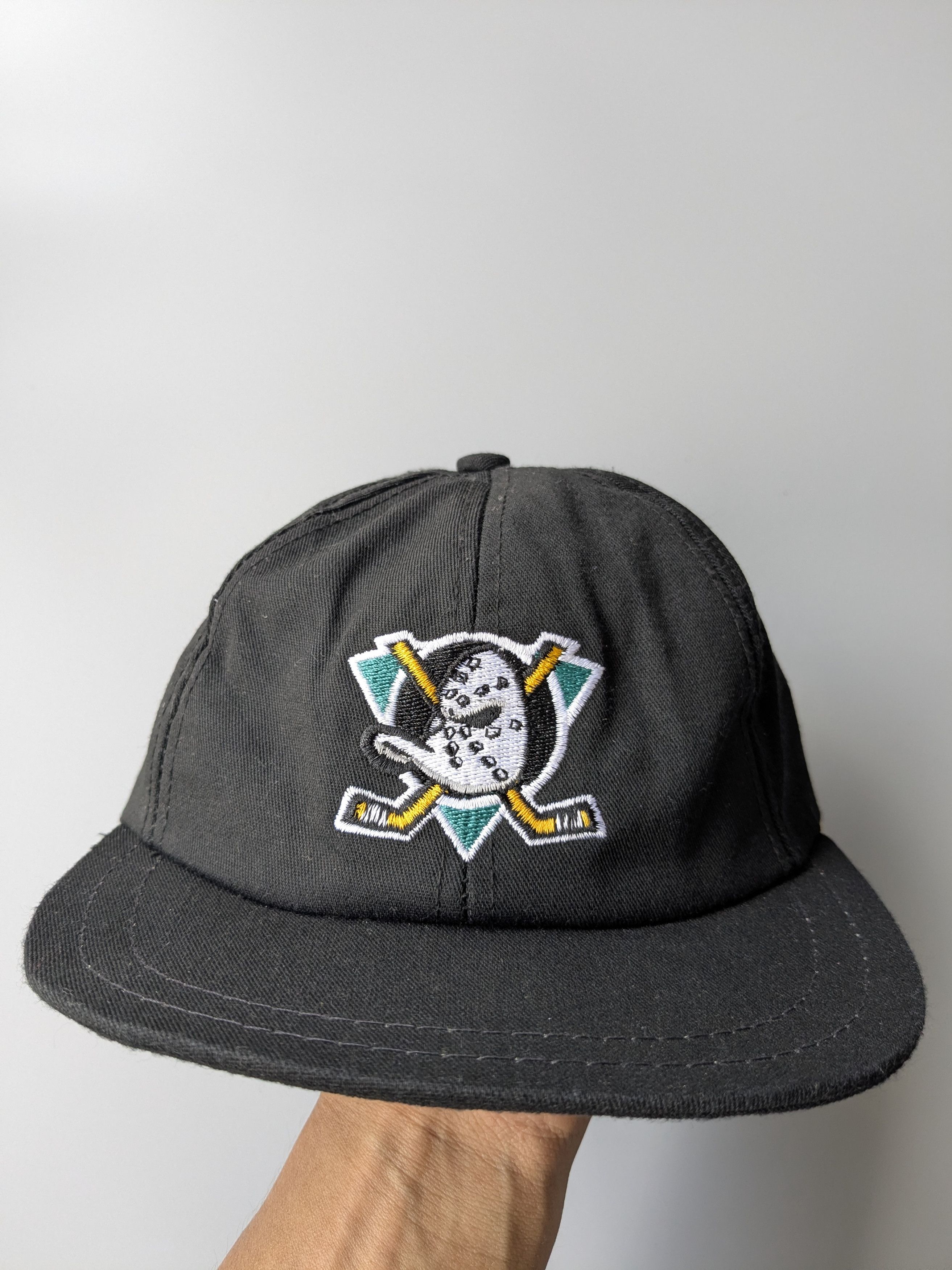 NFL Vintage Anaheim Mighty Duck NHL cap Size ONE SIZE - 1 Thumbnail