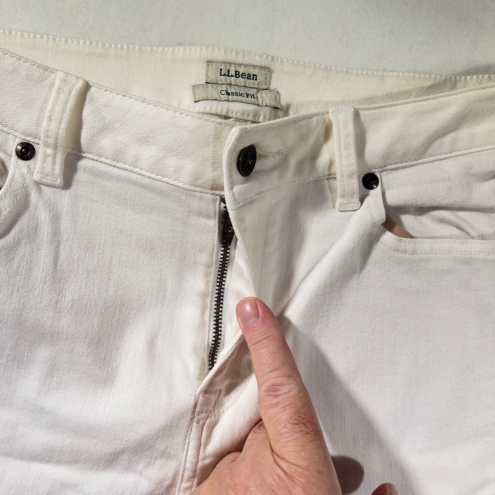 L.L. Bean L.L. Bean Stretch Jeans Woman 12 Classic Fit Upstretched 32W Size 32" / US 10 / IT 46 - 7 Thumbnail