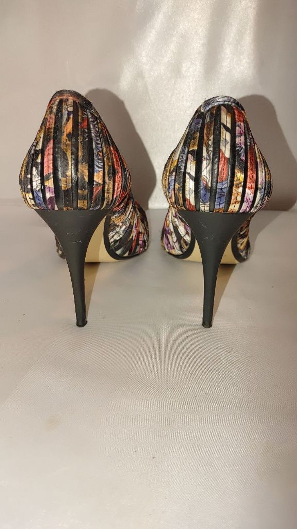 Zara Zara Woman Floral Fabric Pointed Toe Heels Size 39 Size US 8.5 / IT 38.5 - 8 Thumbnail