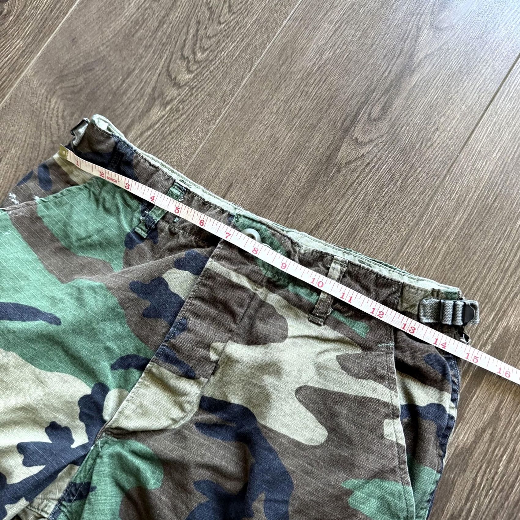 Vintage Y2K Baggy Army Camo Cargo Pants Mens 30x28 Woodland BDU Waist Tabs Hem Ties Size US 29 - 5 Thumbnail
