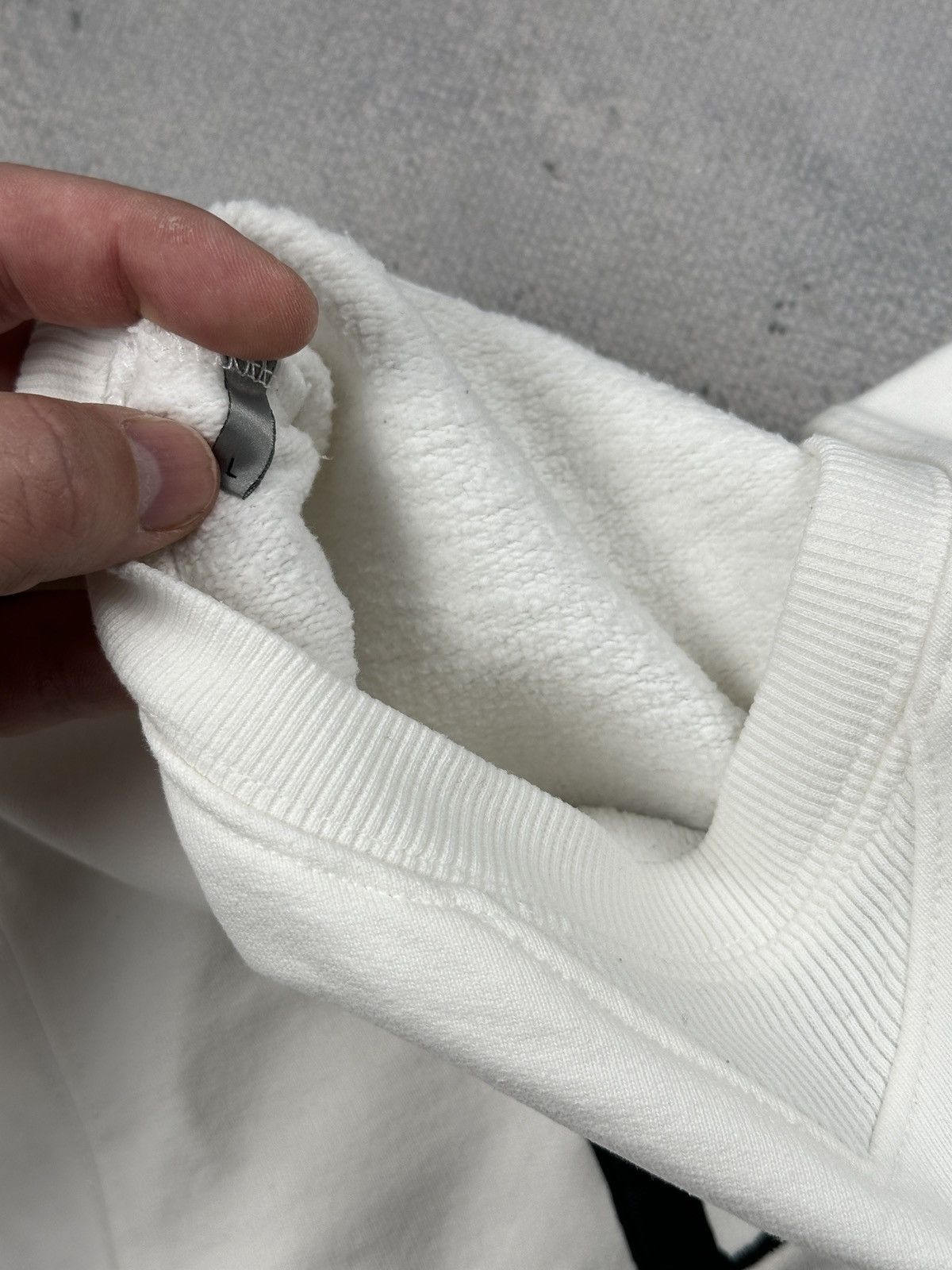 Dior Dior Safety Pin Embroidered Logo Sweatshirt White Lux Fleece Size US L / EU 52-54 / 3 - 19 Thumbnail