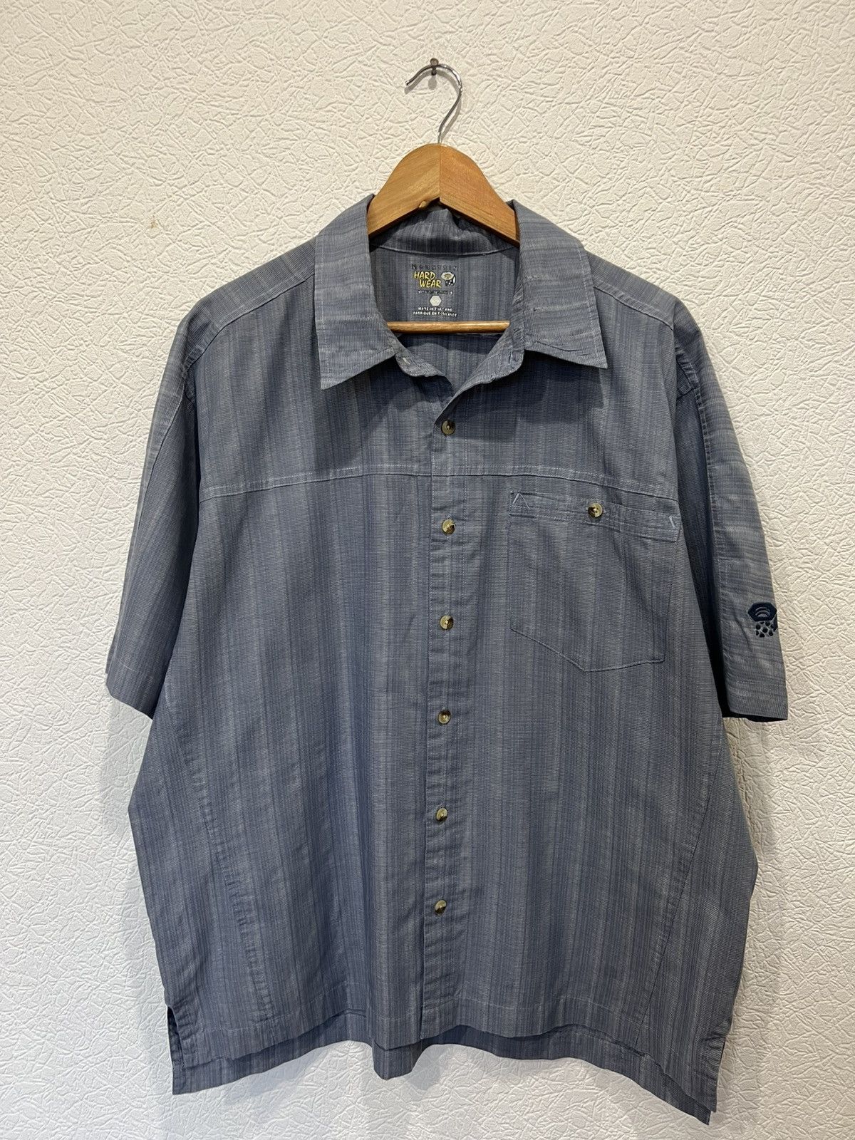 Mountain Hardwear Mountain Hardwear Blue Shirt Button Up Mens Size US L / EU 52-54 / 3 - 1 Thumbnail