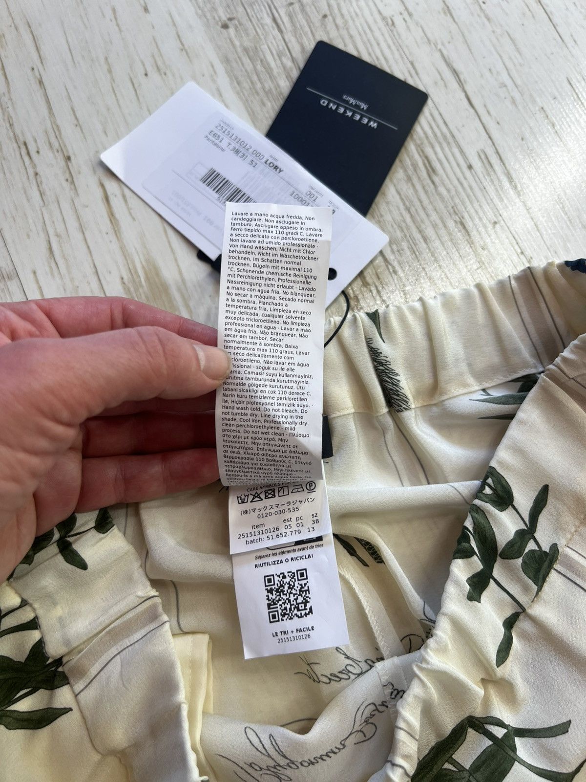 Weekend Max Mara Weekend Max Mara Lory Floral Silk Wide-Leg Trousers Size 27" / US 4 / IT 40 - 12 Thumbnail