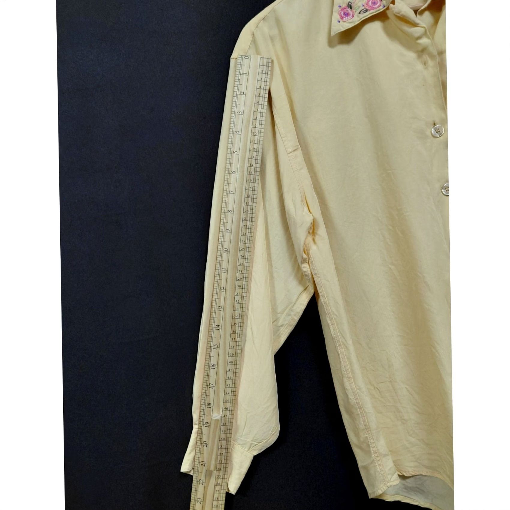 Vintage Cambridge Dry Goods Embroidered Rayon Shirt Beige Solid Long Sleeve Women Size 4 Size S / US 4 / IT 40 - 7 Thumbnail