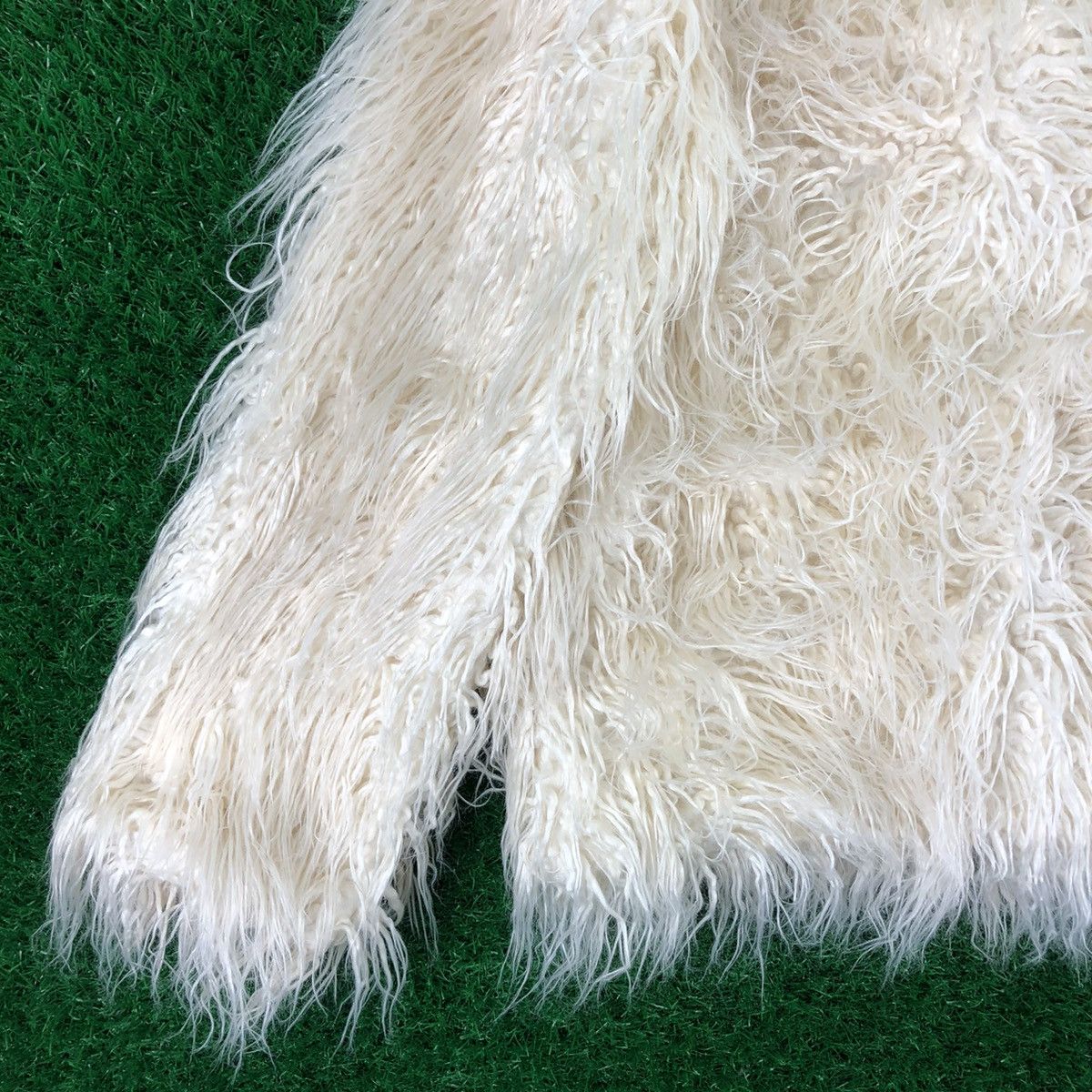 Japanese Brand Vintage Cardigan Hairy Sherpa Faux Fur by Natural Couture Size US M / EU 48-50 / 2 - 6 Thumbnail