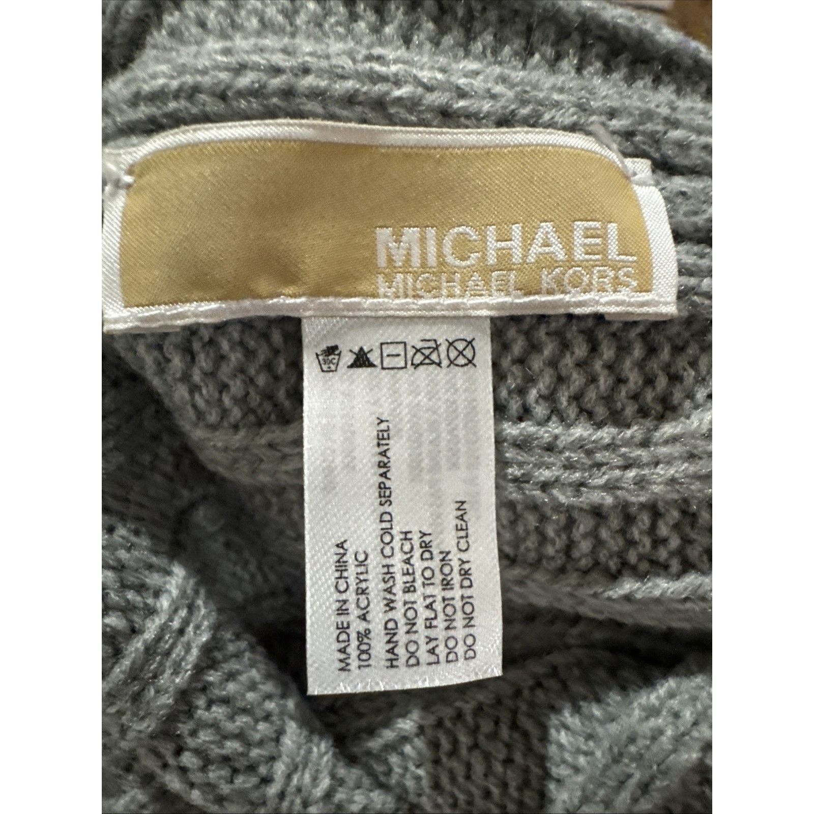 Michael Kors NWT Michael Michael Kors Gray Knit Beanie Pom Pom MK OS Hat Size ONE SIZE - 7 Thumbnail