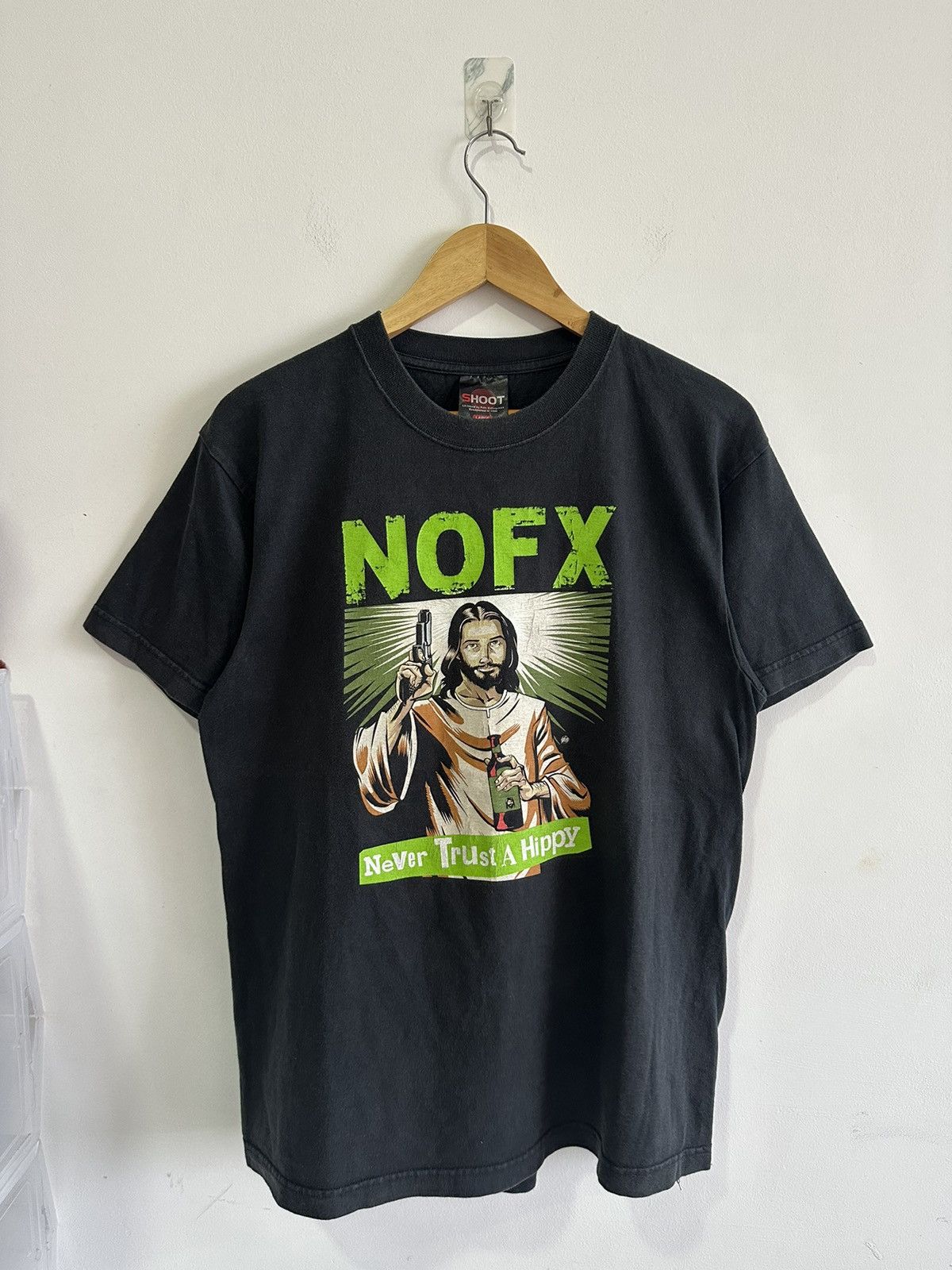 Band Tees × Vintage Vintage NOFX 2007 Never Trust A Hippy Rock Band tees Size US L / EU 52-54 / 3 - 2 Thumbnail