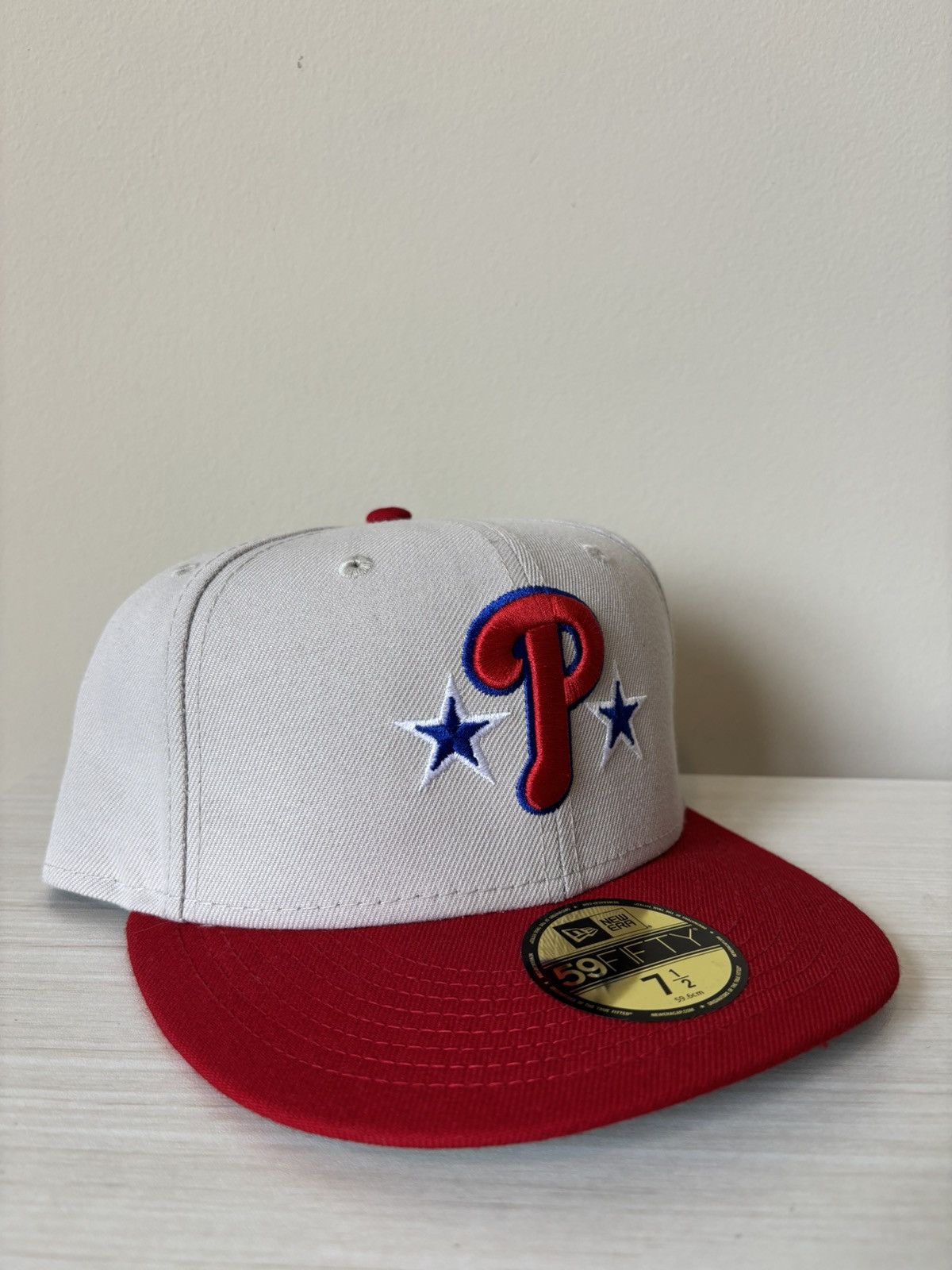 Topperz Philadelphia Phillies Fitted Size 7 1/2 Size ONE SIZE - 1 Thumbnail