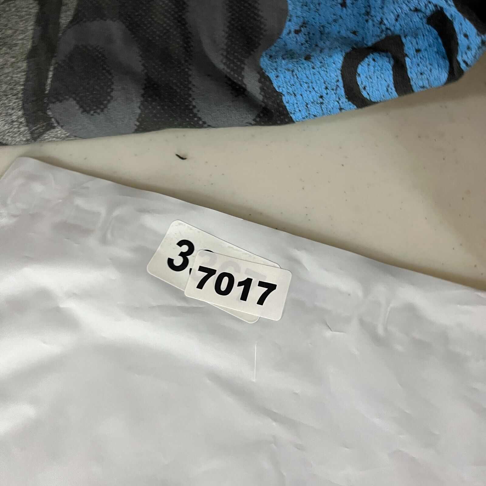 Vintage Vintage '90s Sun-Faded Blank Black Heavyweight ProClub Large Size US L / EU 52-54 / 3 - 11 Thumbnail