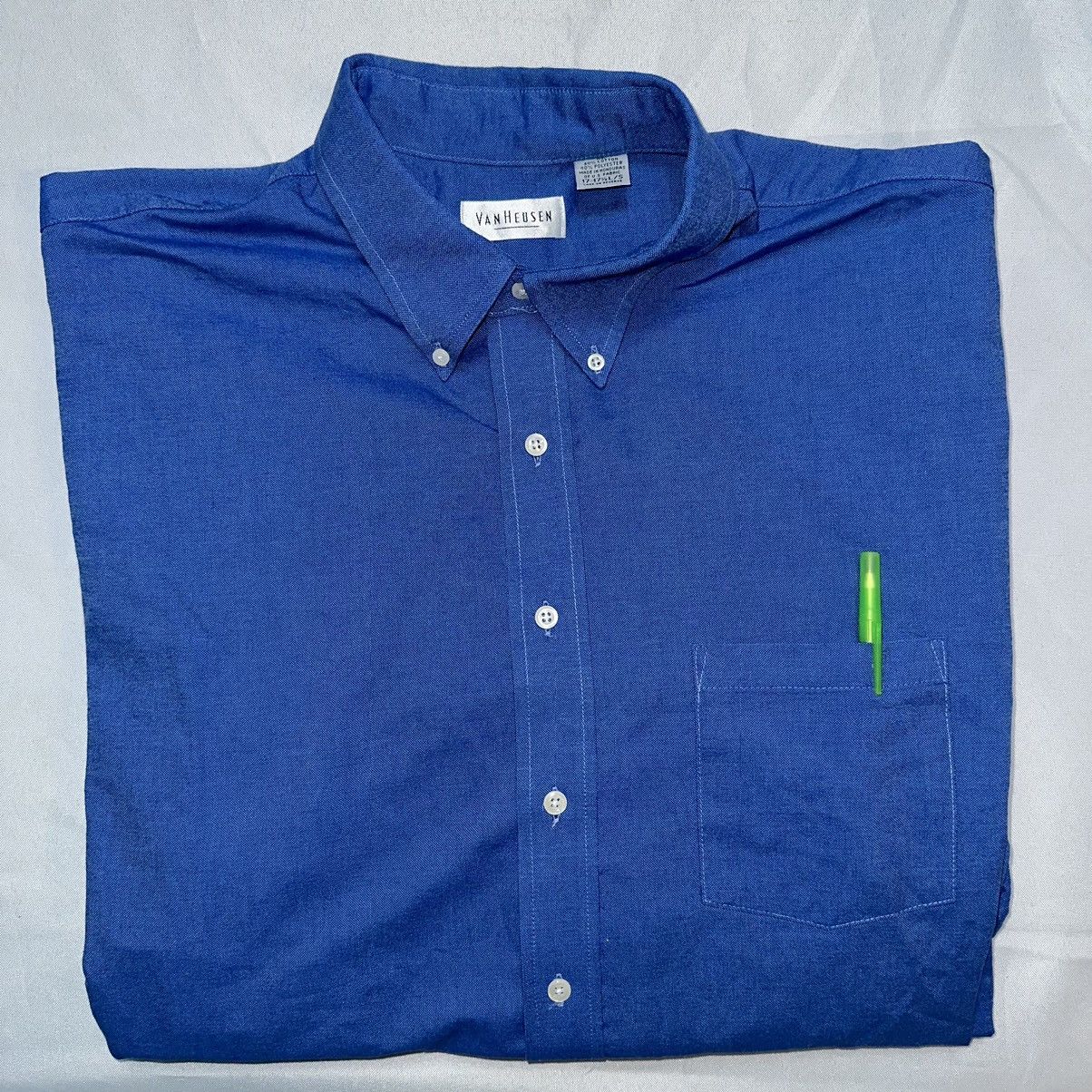 Van Heusen Van Heusen Men's Fitted Poplin Dress Shirt in Cameo Blue |  Grailed
