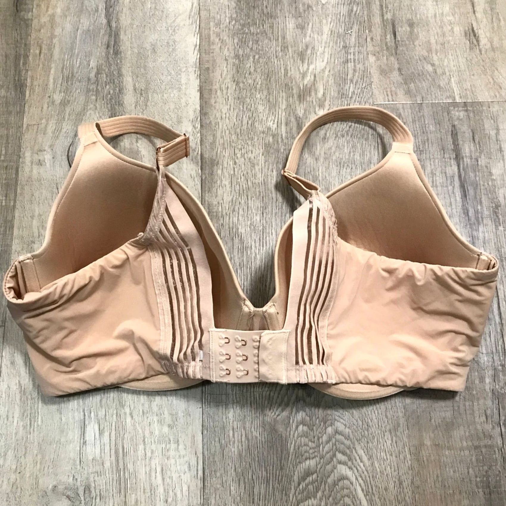 Vintage Le Mystere Beige Full Coverage Bra 40DDD/F T-Shirt Bra Underwired Hook & Eye Nylon Spandex Polyester Knit Size ONE SIZE - 2 Thumbnail