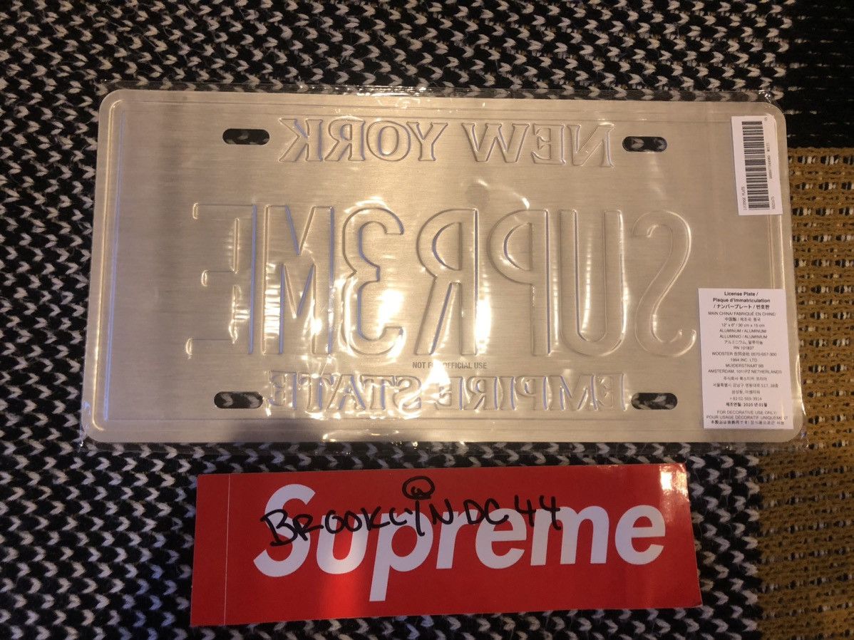 Supreme SS25 Supreme License Plate Decal Size ONE SIZE - 2 Thumbnail