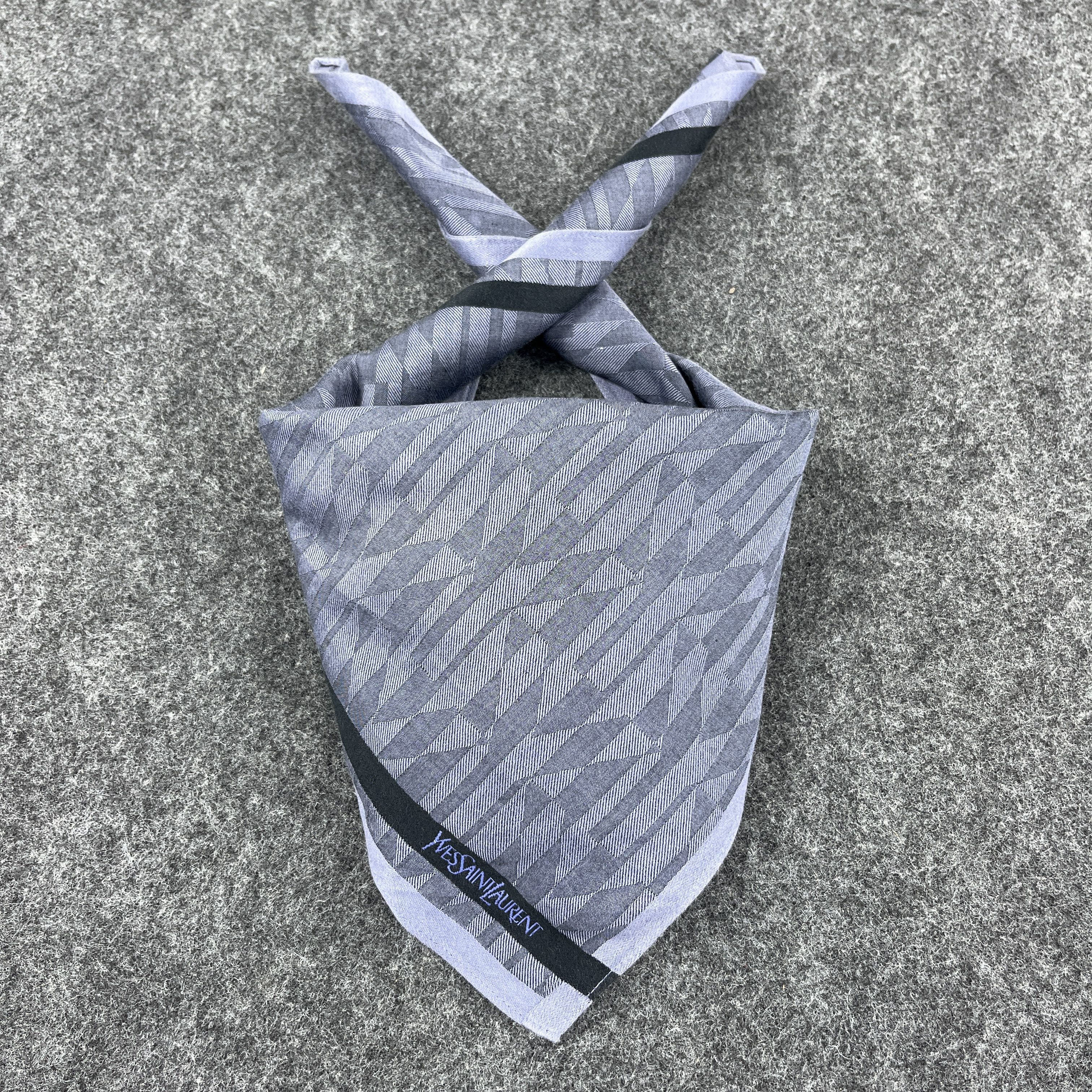 Vintage Yves Saint Laurent Handkerchief / Bandana / Neckerchief B273 Size ONE SIZE - 1 Thumbnail