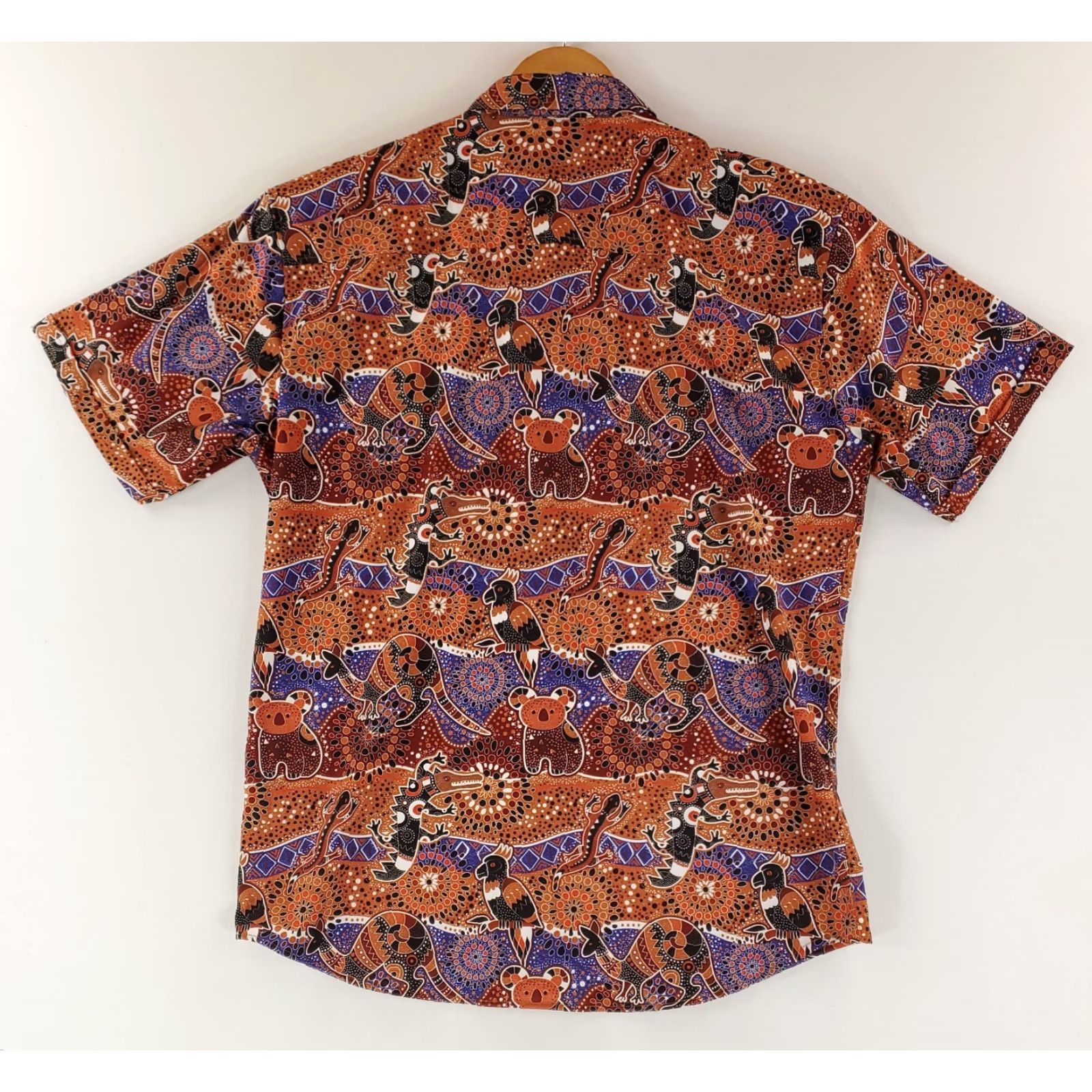 KangaROOS RSVLTS Shirt Australia Button Up Kangaroo Koala Gecko Pattern Mens XL Multicolor Shirt Mens XL Size US XL / EU 56 / 4 - 4 Thumbnail