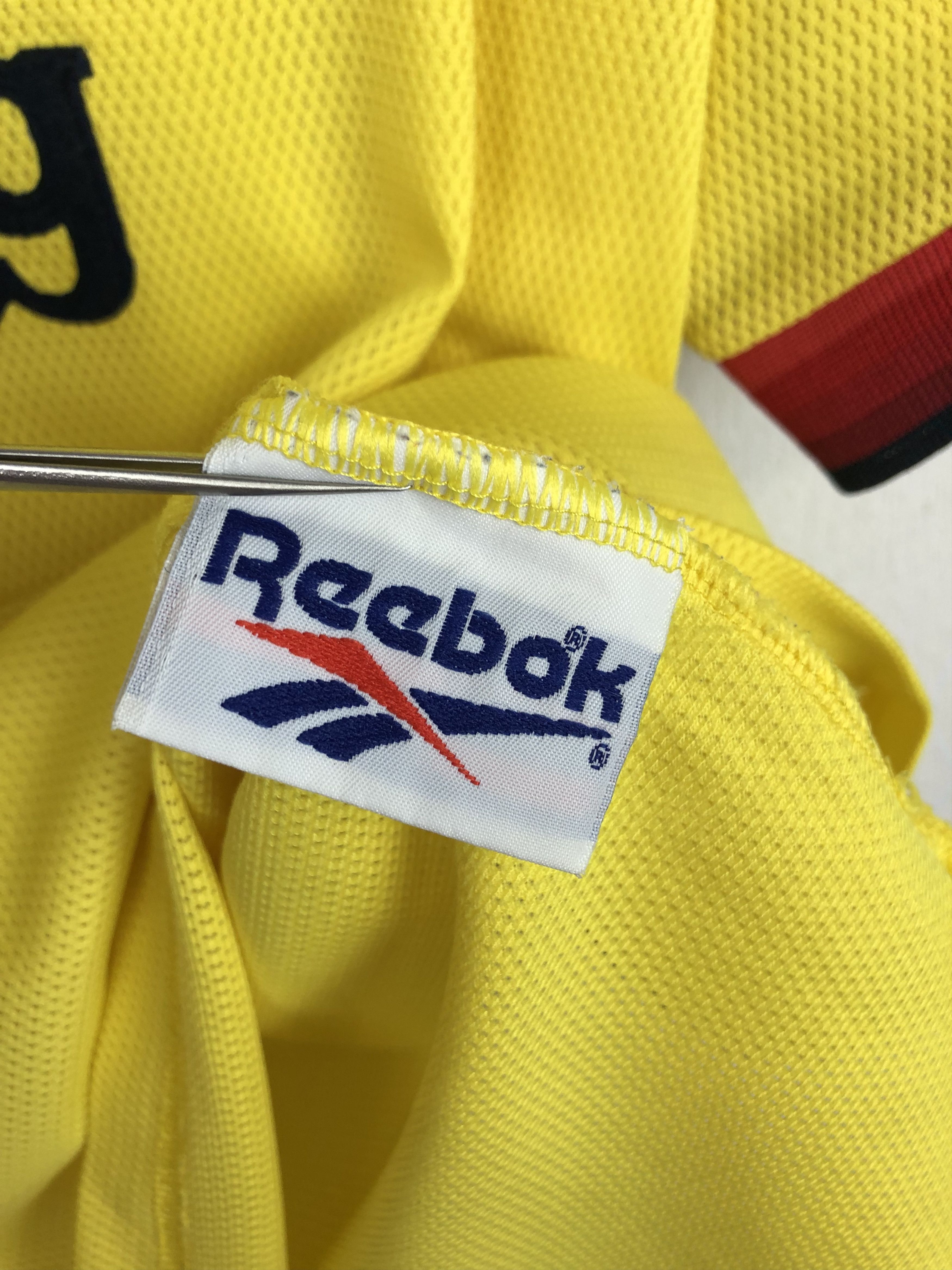 Vintage Liverpool football shirt 1997 Soccer Reebok Jersey Trikot Size US M / EU 48-50 / 2 - 6 Thumbnail