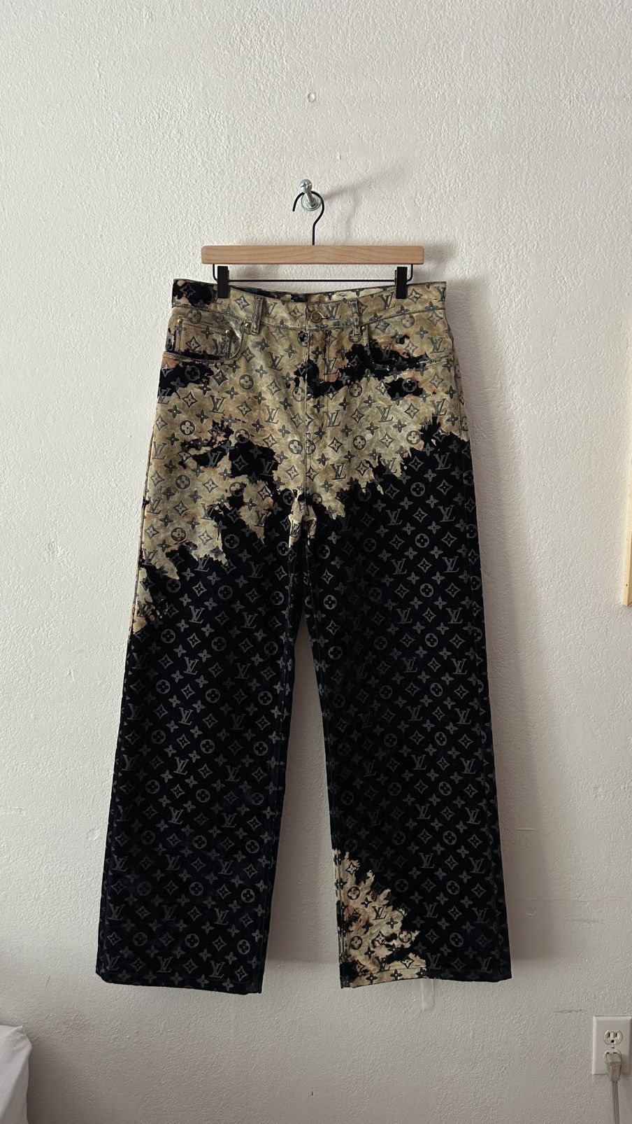 Louis Vuitton Louis Vuitton Fire Cloud Pants Size US 32 / EU 48 - 2 Thumbnail