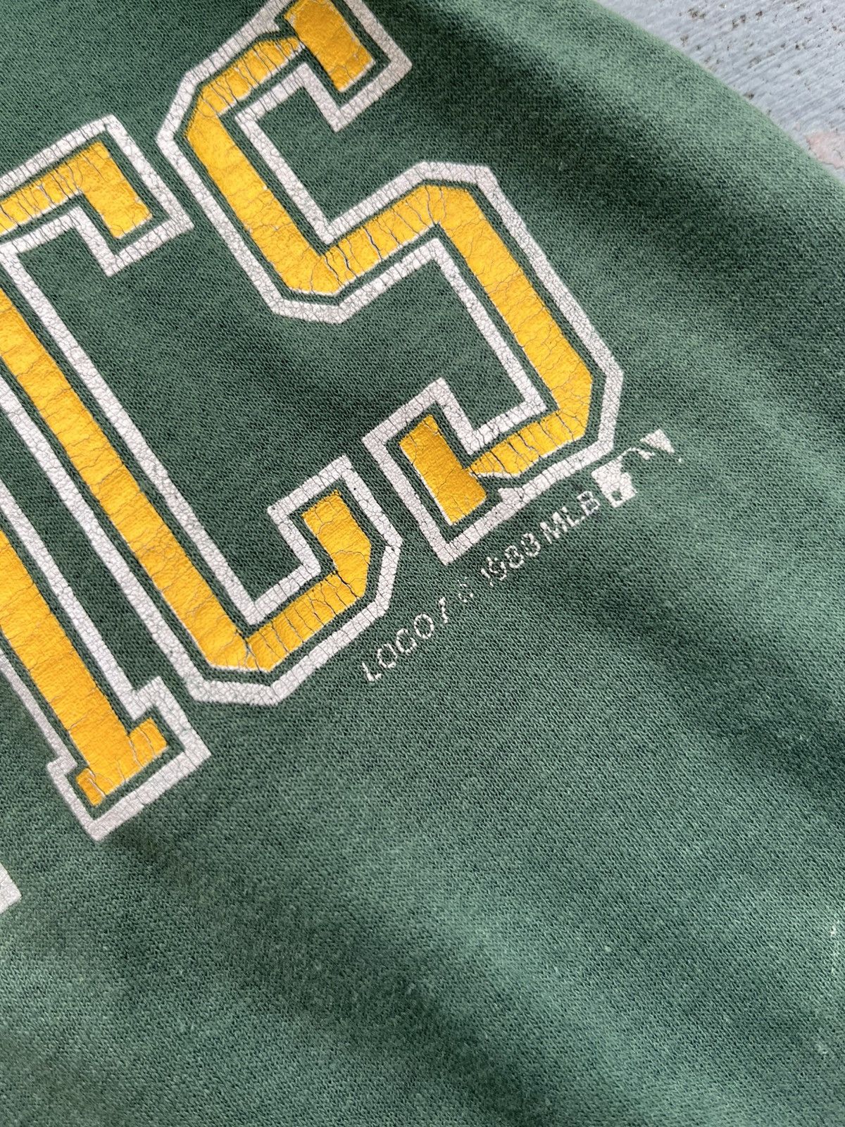 Vintage VINTAGE OAKLAND ATHLETICS MLB TEE 80s Size US S / EU 44-46 / 1 - 3 Thumbnail