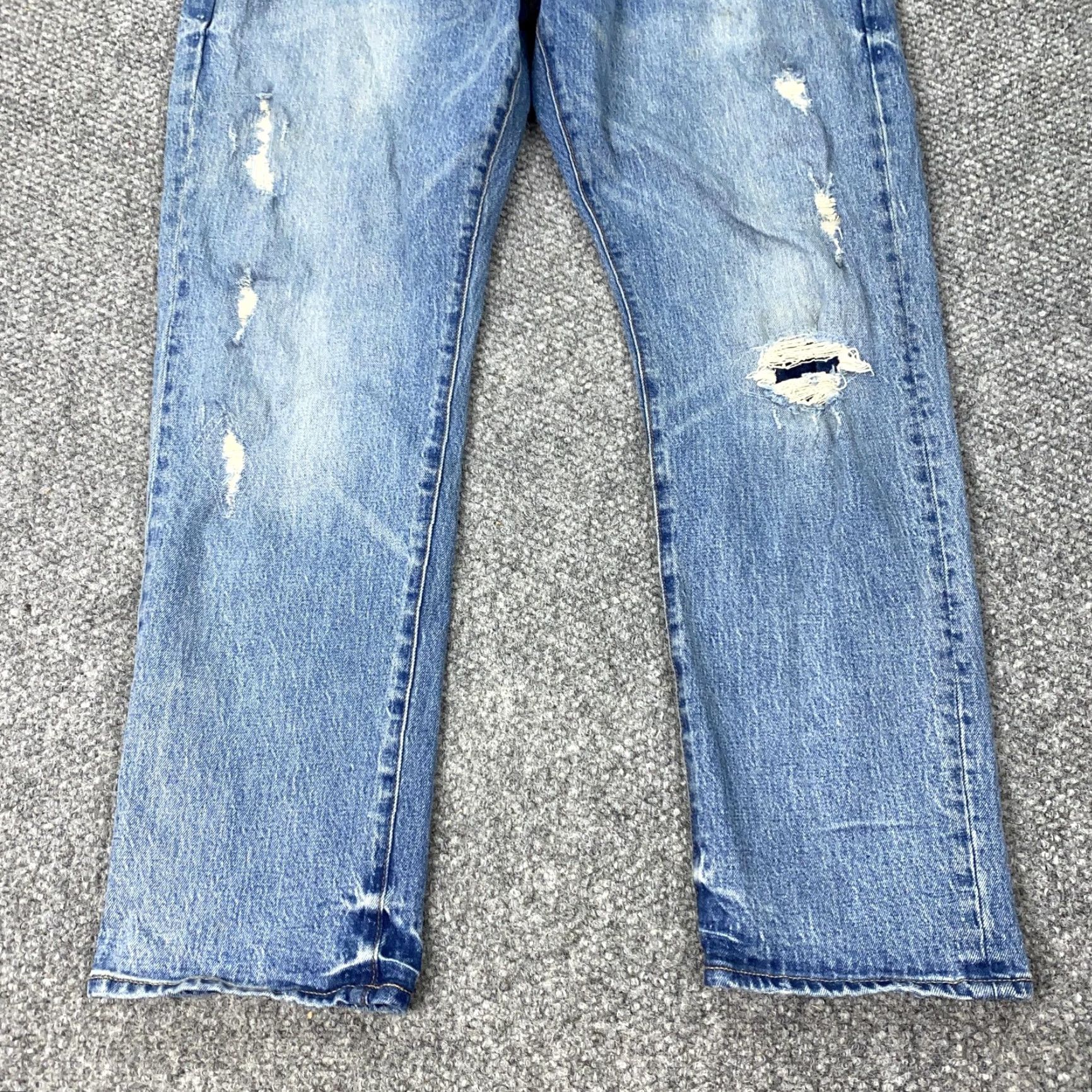 Gap GAP Cone Denim Jeans Mens 38x30 Blue Slim Straight Light Destroyed Distressed 5-Pocket Zip Fly Mens 38 Regular Inseam 30 Leather Patch (GAP 1969) Size US 38 / EU 54 - 4 Thumbnail