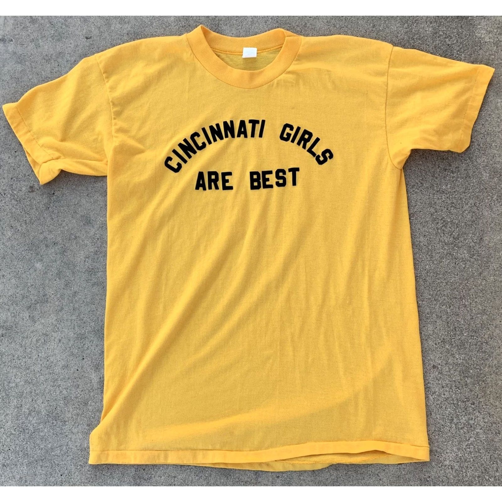 Vintage VINTAGE Cincinnati Girls Are Best T-Shirt WPL 7190 Single Stitch XL Men XS? Size US XL / EU 56 / 4 - 6 Thumbnail