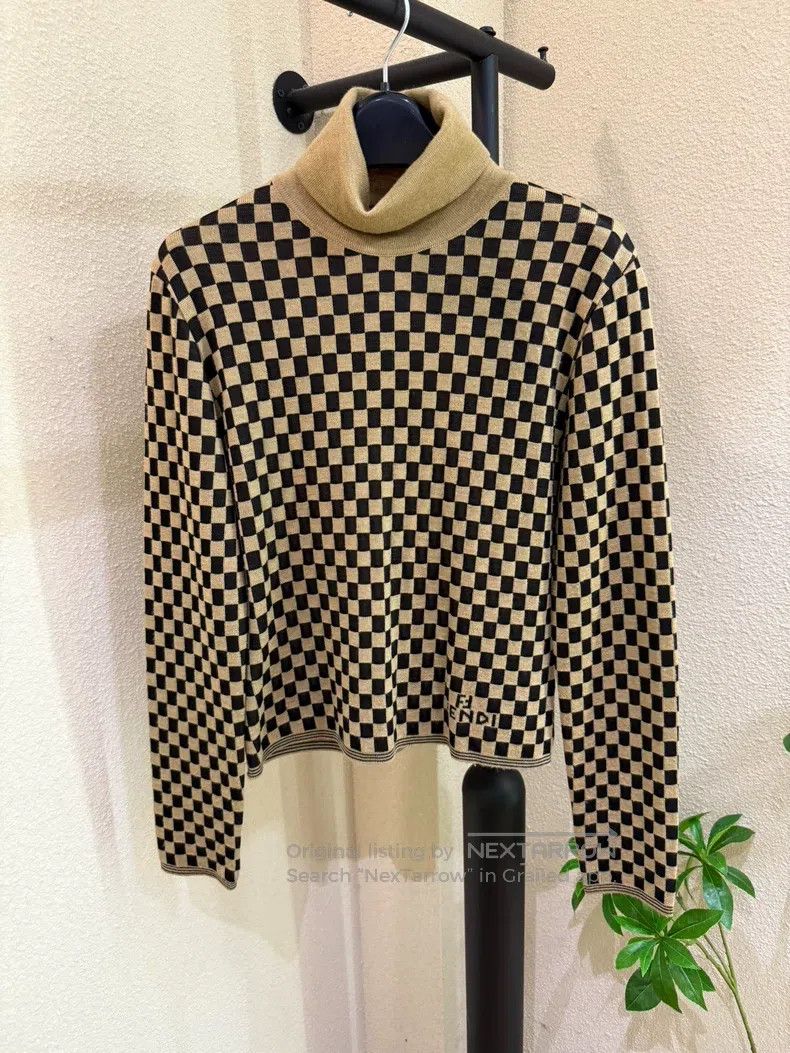 Fendi Fendi Checkerboard High Neck Sweater Size M / US 6-8 / IT 42-44 - 1 Thumbnail