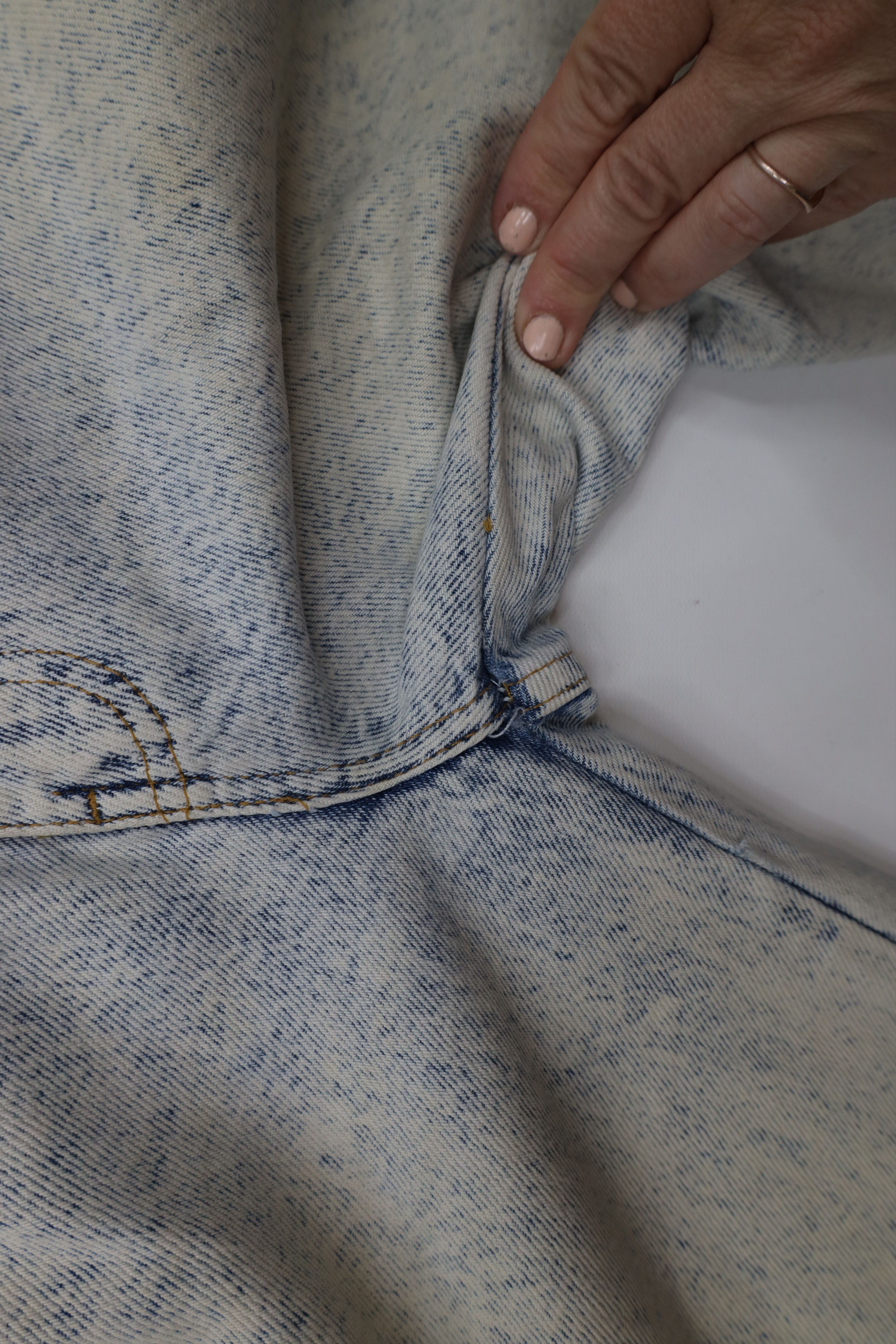 Vintage Vintage 80s 90s IOU Streetwear Tapered Leg Acid Wash Jeans Size 30" / US 8 / IT 44 - 10 Thumbnail
