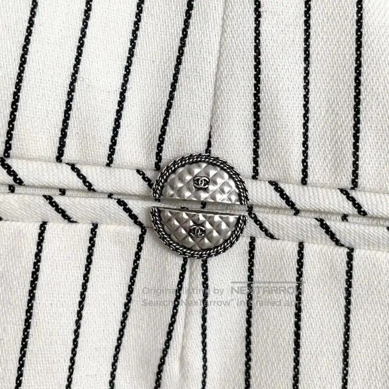 Chanel Chanel White Cotton Striped Casual Trousers . Size 23" - 5 Thumbnail