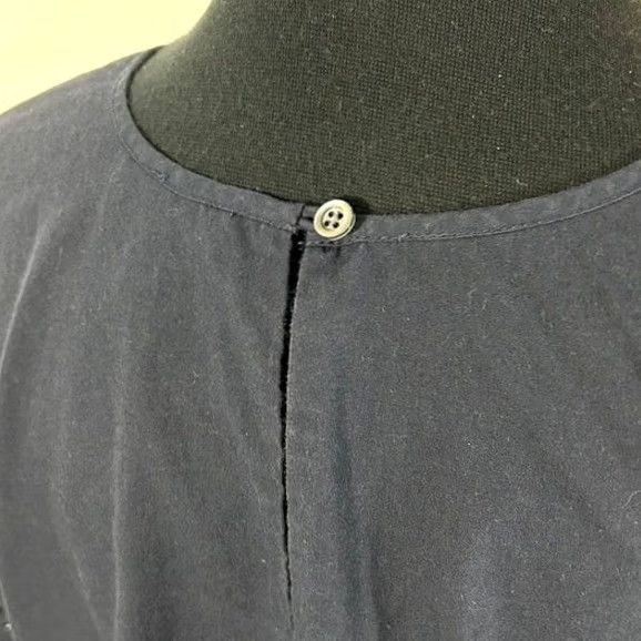 J.Crew J. Crew Blouse Womens 4 Navy Blue Eyelet Laser Cut Sleeve Keyhole Back Size S / US 4 / IT 40 - 3 Thumbnail