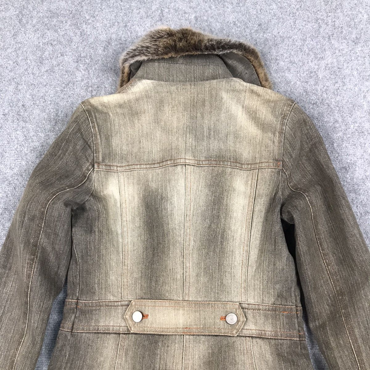 Burberry BURBERRY DENIM FUR STYLE LONG JACKET Size XS / US 0-2 / IT 36-38 - 12 Thumbnail