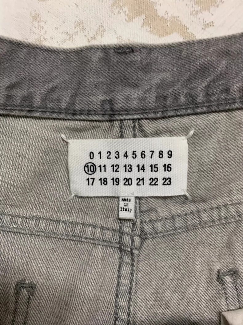 Maison Margiela Maison Margiela SS17 Margiela knife cut to destroy jeans 25 Size US 32 / EU 48 - 3 Thumbnail