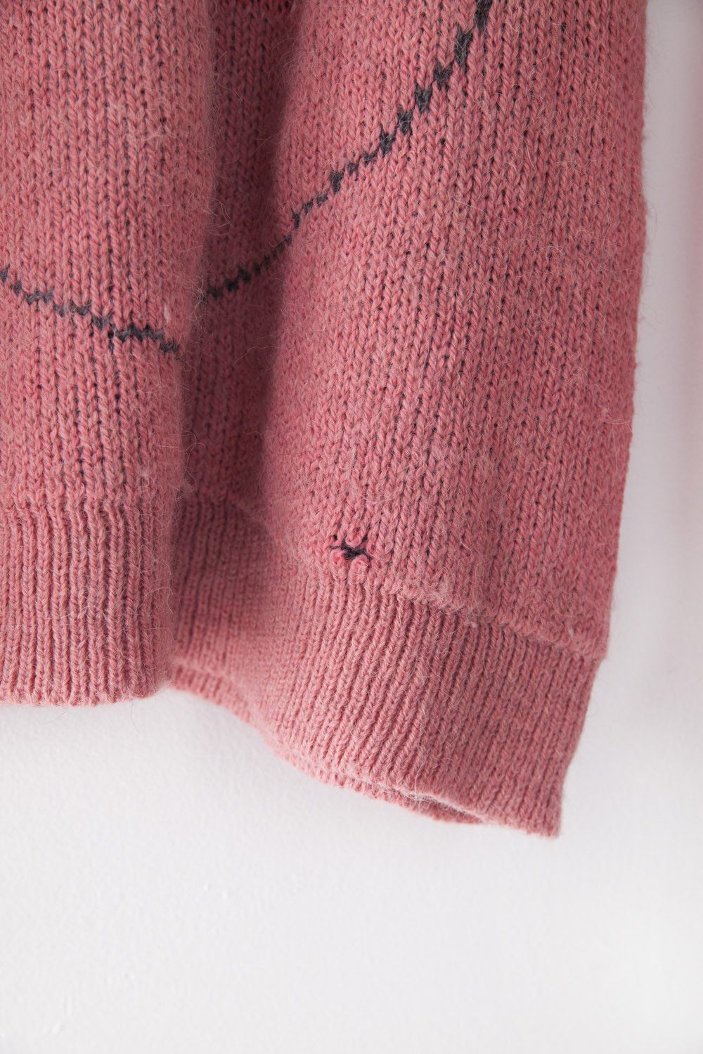 Raf Simons AW04 pink Wave Test sweater Size US M / EU 48-50 / 2 - 9 Thumbnail