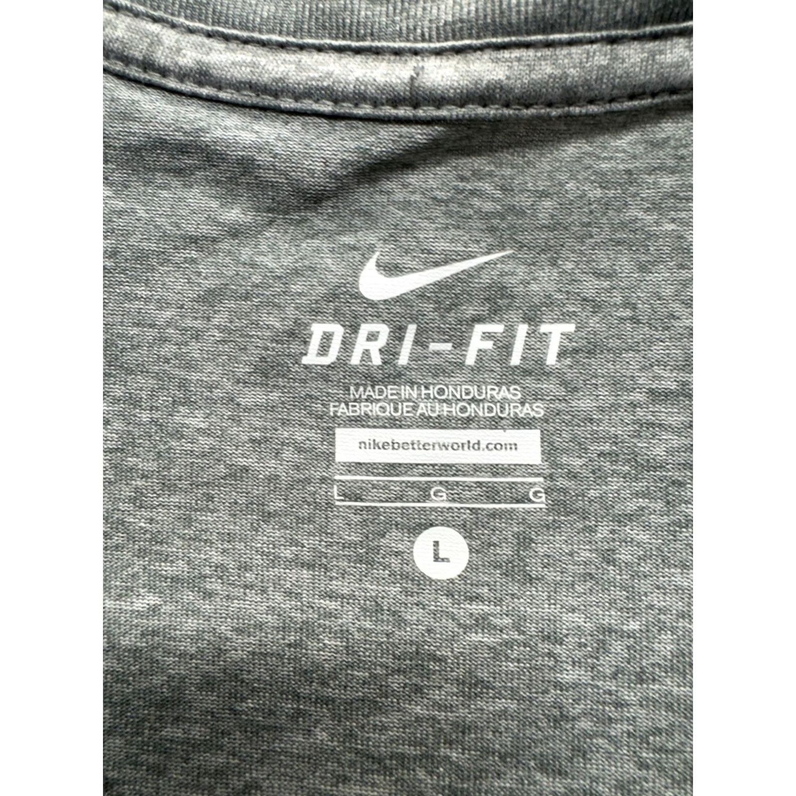 Nike Nike Dri-FIT V-Neck Short Sleeve Athletic Shirt L Mens Gray Heathered Size US L / EU 52-54 / 3 - 5 Thumbnail