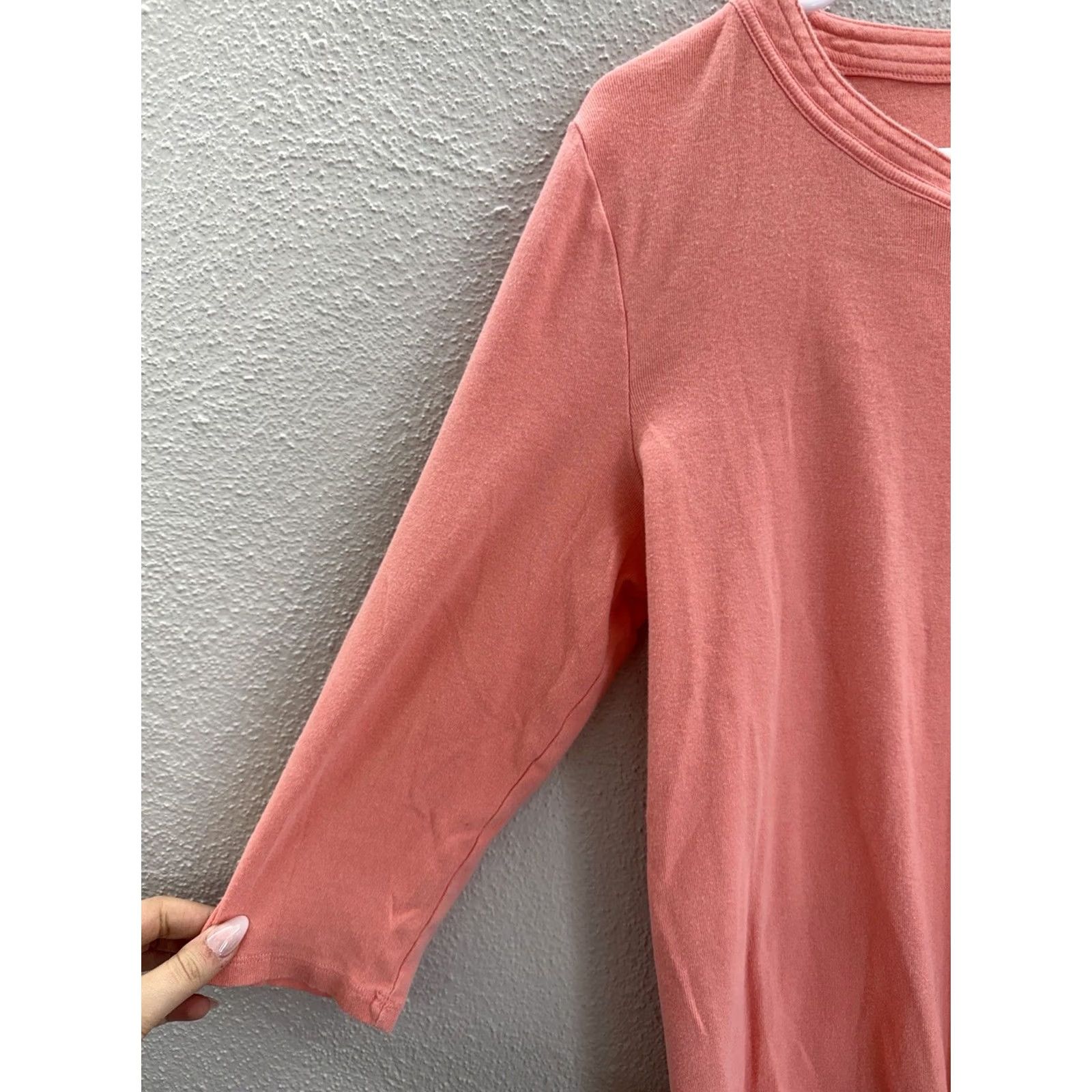 Talbots Talbots Womens Shirt Large Petite Pink V-neck 3/4 Sleeve Size L / US 10 / IT 46 - 2 Thumbnail