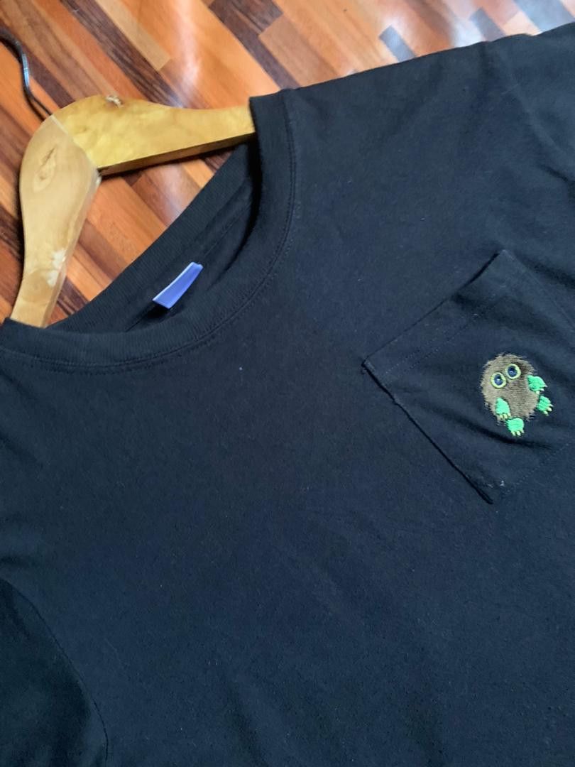 Vintage e33 VINTAGE 1996 YUGIOH WINGED GOOMBA KURIBOH ANIME TEE Size US L / EU 52-54 / 3 - 7 Thumbnail