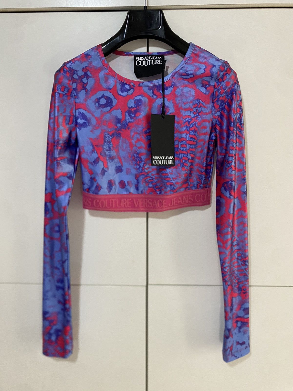 Versace Jeans Couture Animal Print Lycra T-Shirt, size 40, Pink, new with tag. * Size S / US 4 / IT 40 - 1 Thumbnail