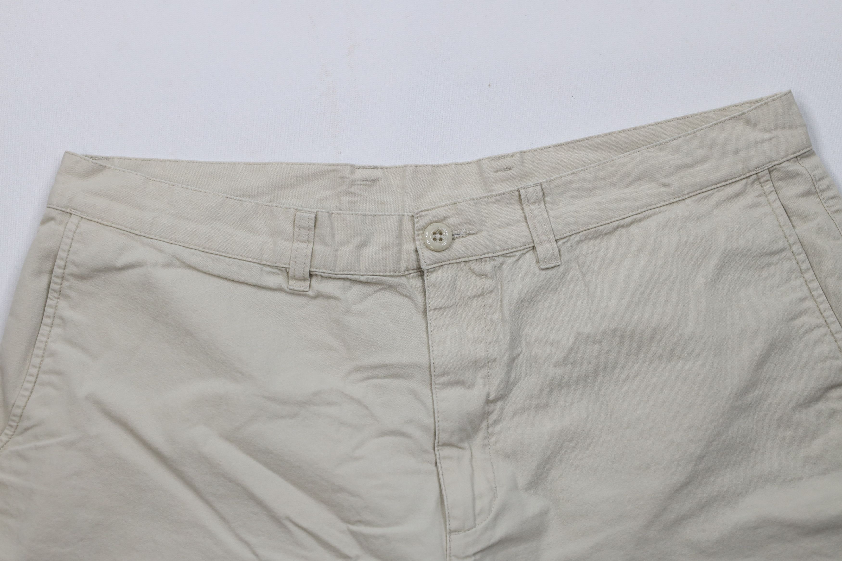 Patagonia Patagonia Spell Out Above Knee Hiking Trekking Shorts Beige Size US 36 / EU 52 - 2 Thumbnail