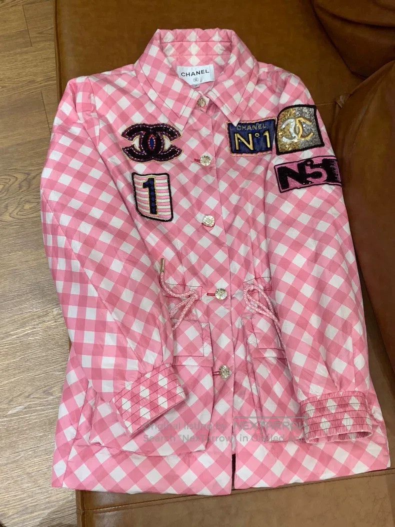 Chanel Chanel Pink plaid logo jacket Size S / US 4 / IT 40 - 1 Thumbnail
