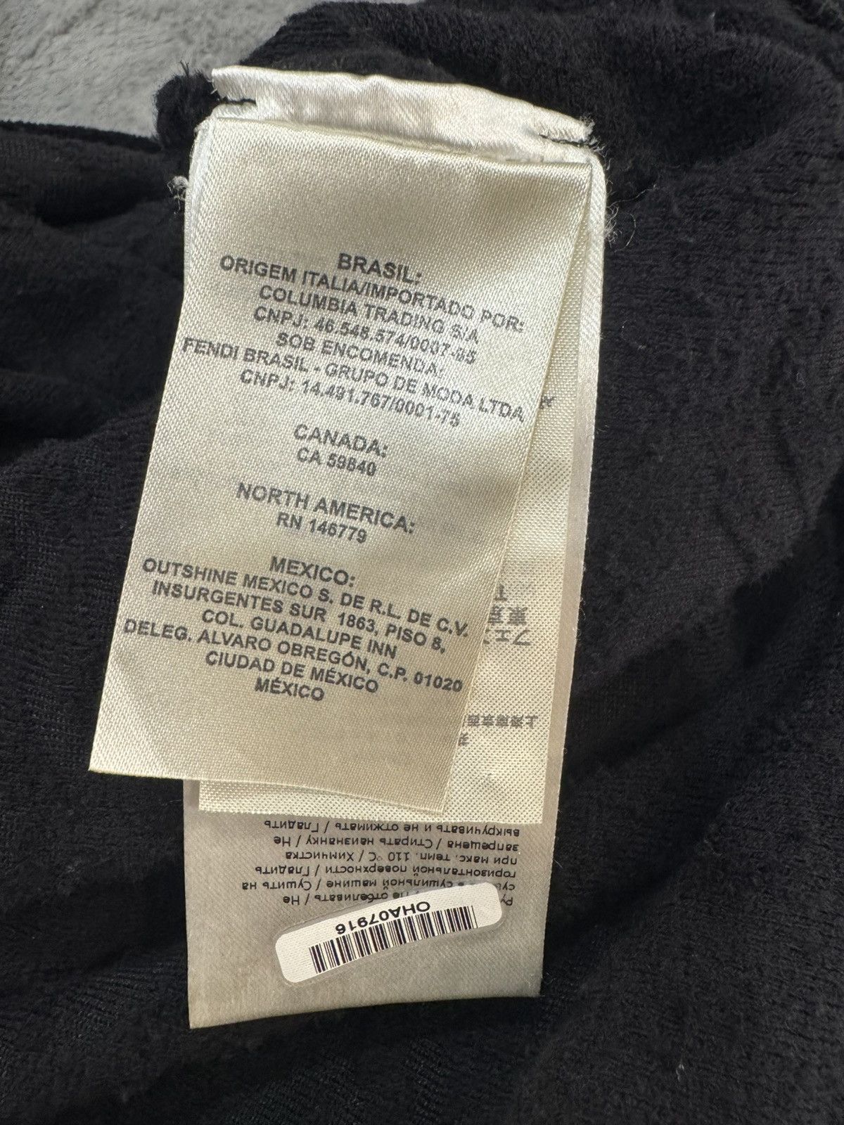 Fendi Fendi Monogram Towel Black Tee Size US L / EU 52-54 / 3 - 16 Thumbnail