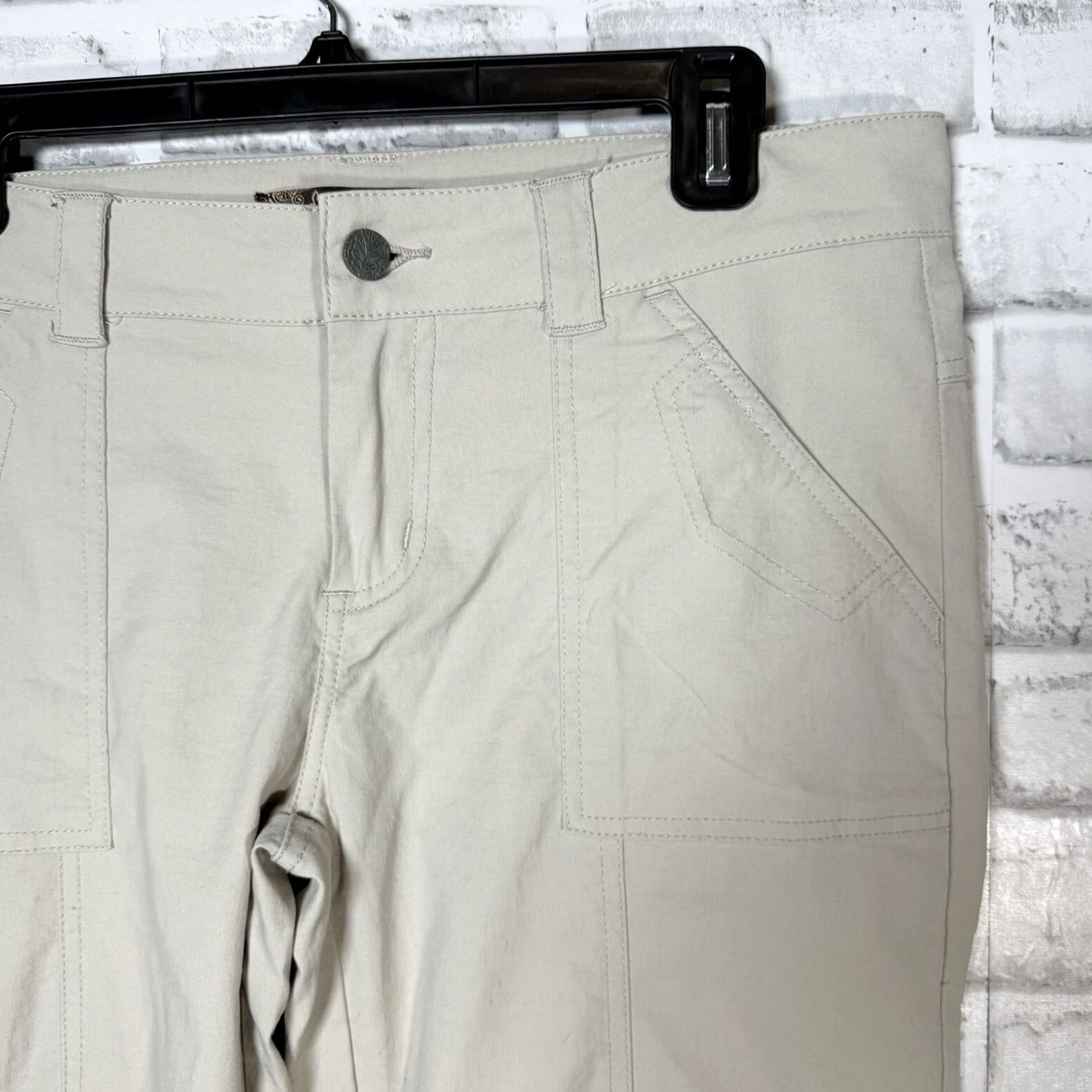 The North Face The North Face Pants Cargo Detachable Beige Womens 8 Regular Active Outdoor Hiking Womens Size 30" / US 8 / IT 44 - 2 Thumbnail