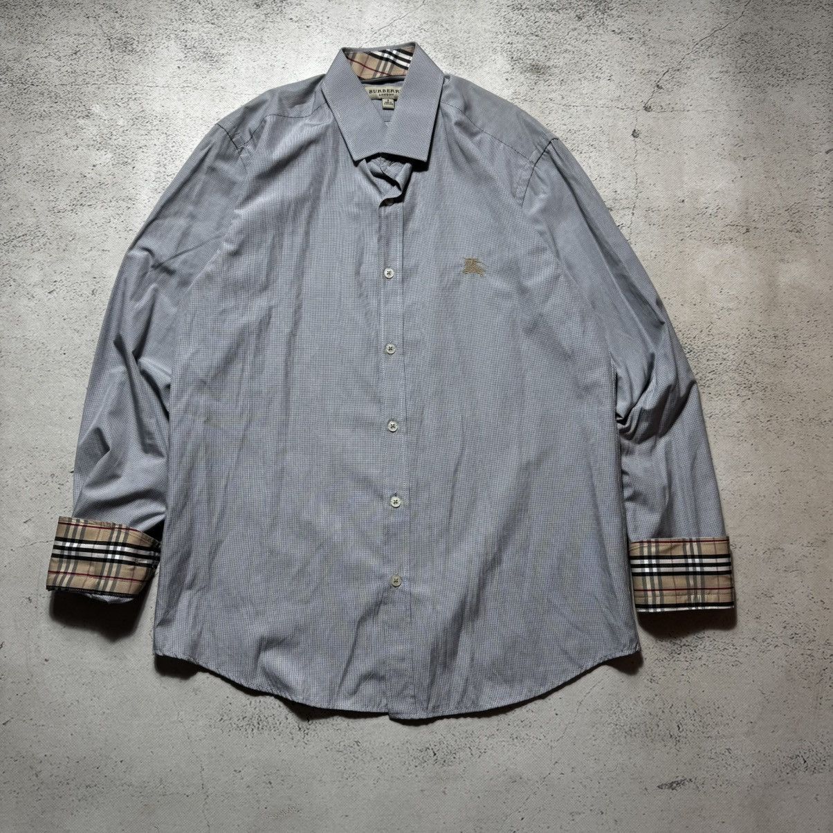 Burberry vintage burberry Signature plaid shirt with large logo. Size US M / EU 48-50 / 2 - 1 Thumbnail
