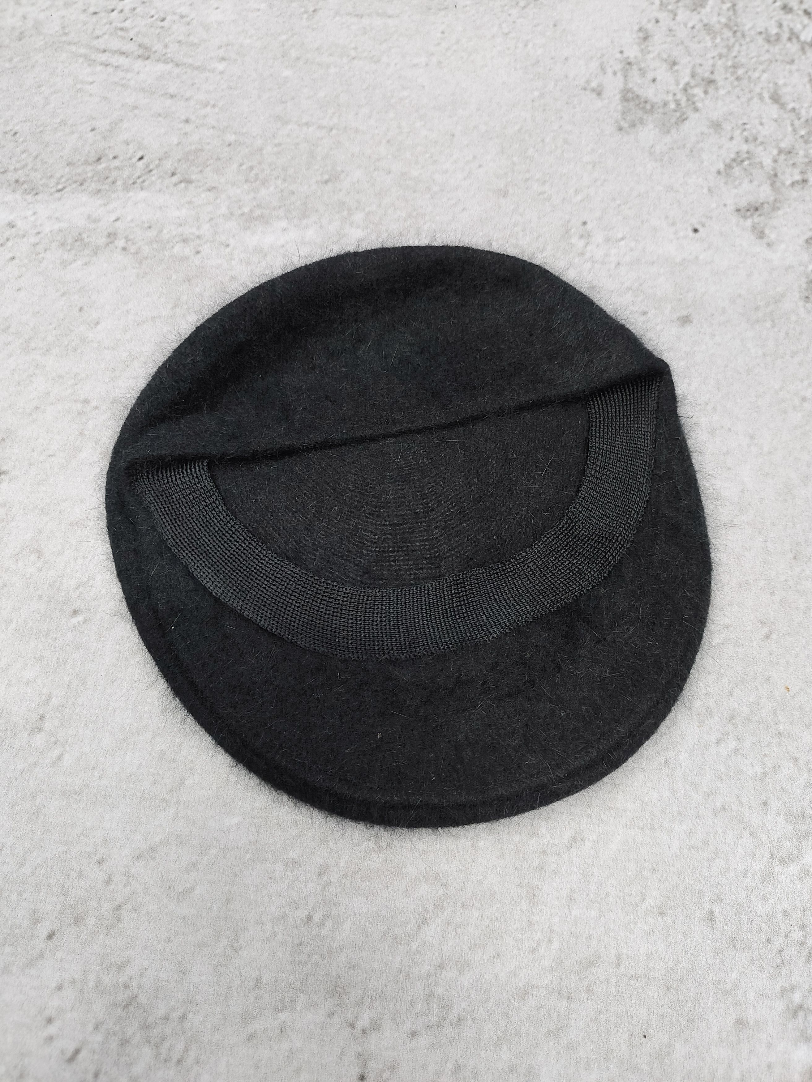 Japanese Brand Hollywood Mirror🇯🇵Minimal Fuzzy Hairy Texture Ivy Flat Cap Size ONE SIZE - 7 Thumbnail