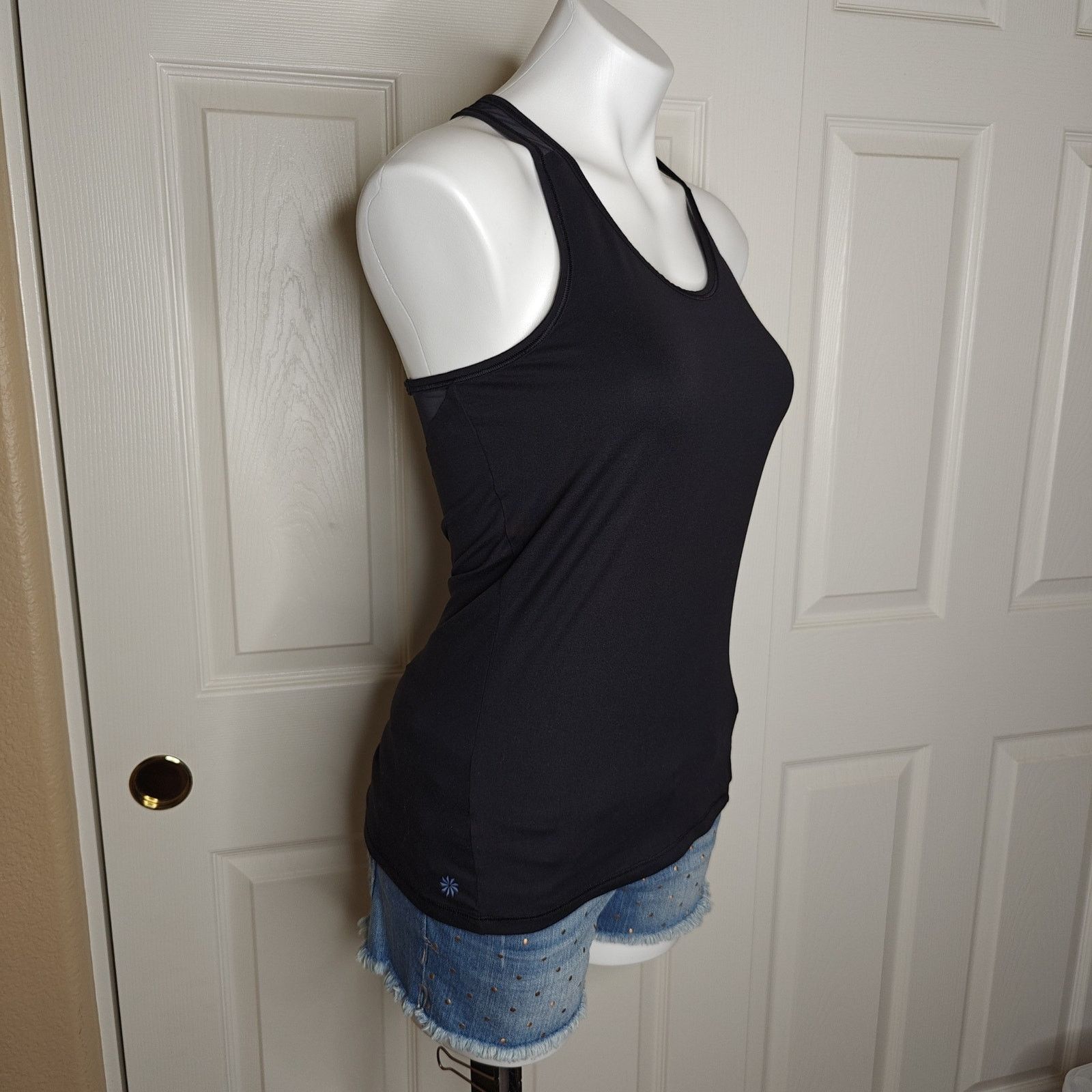 Athleta Athleta black mesh chi halter tank top sz XS Size XS / US 0-2 / IT 36-38 - 4 Thumbnail