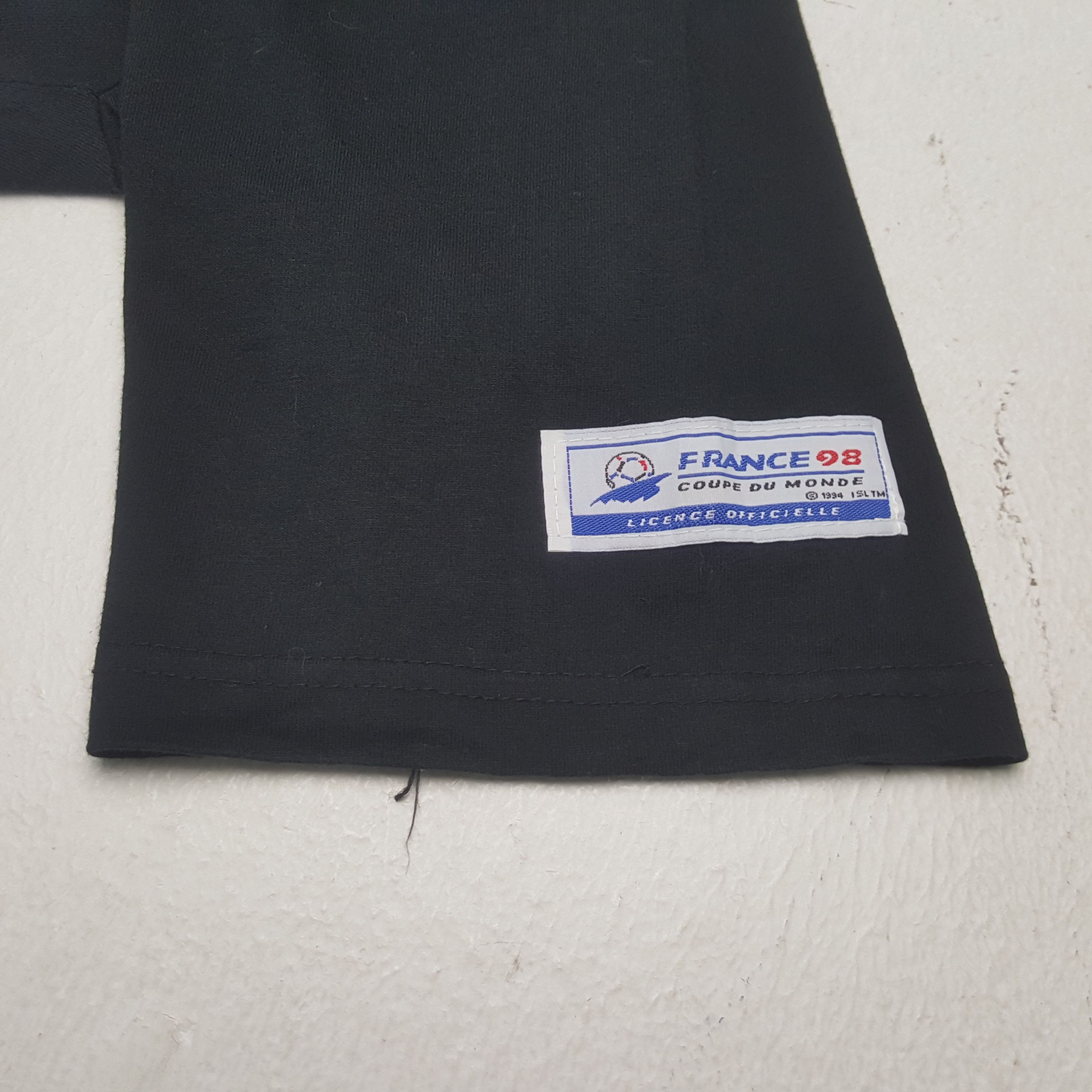Vintage France 1998 World Cup Tshirt RR25 Size US L / EU 52-54 / 3 - 4 Thumbnail