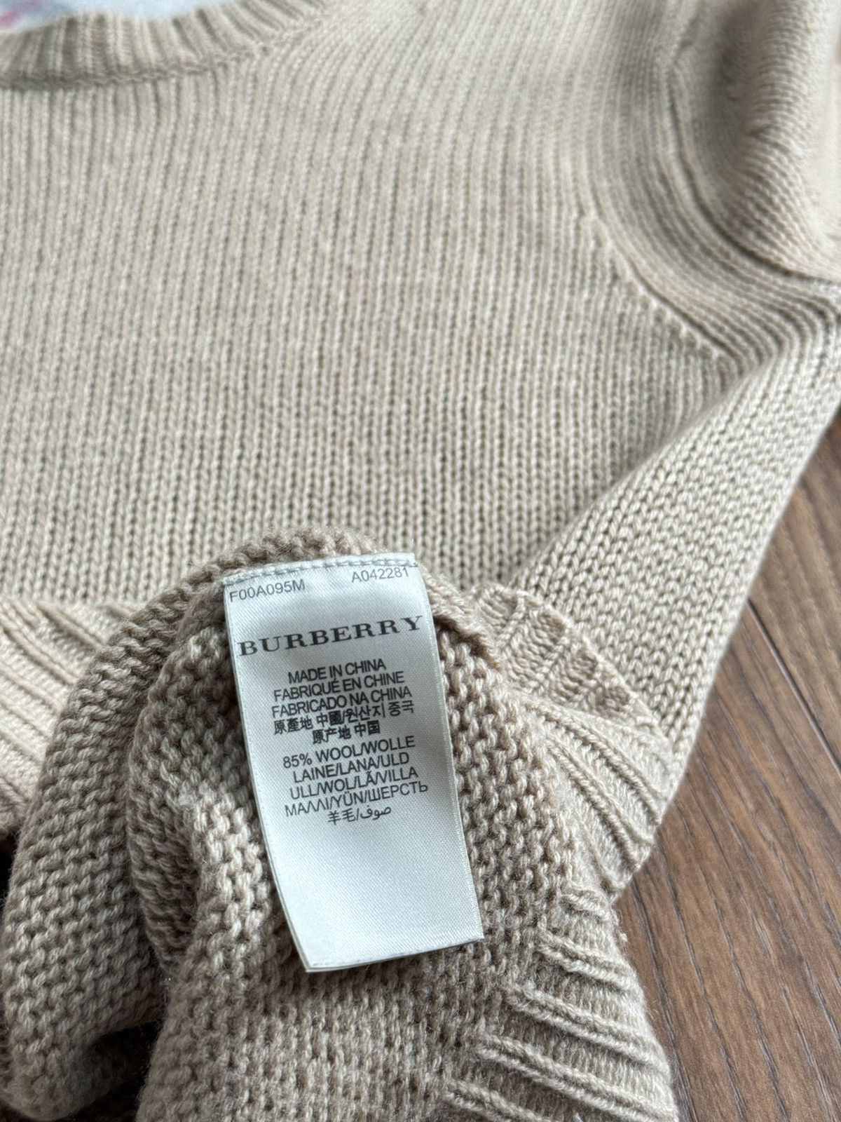 Burberry Wool sweater Burberry Nova Check original luxury item Size L / US 10 / IT 46 - 3 Thumbnail