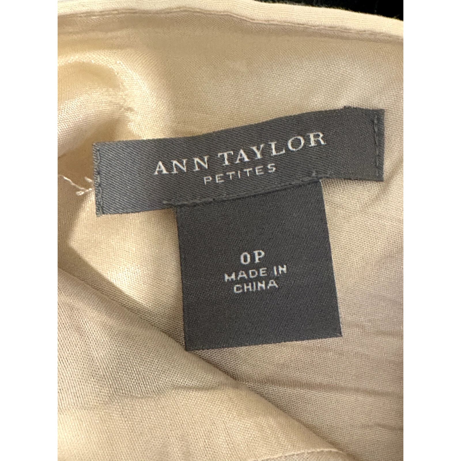 Ann Taylor Ann Taylor Women's Cream Red Floral Silk Blend Skirt 0P Size 25" / US 0 / IT 36 - 7 Thumbnail