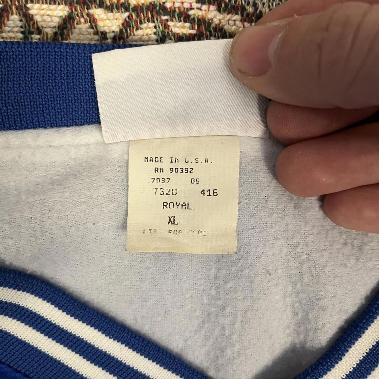 Designer Vintage 90s Blue and White Trinity Hockey v-neck Pullover Size US XL / EU 56 / 4 - 4 Thumbnail