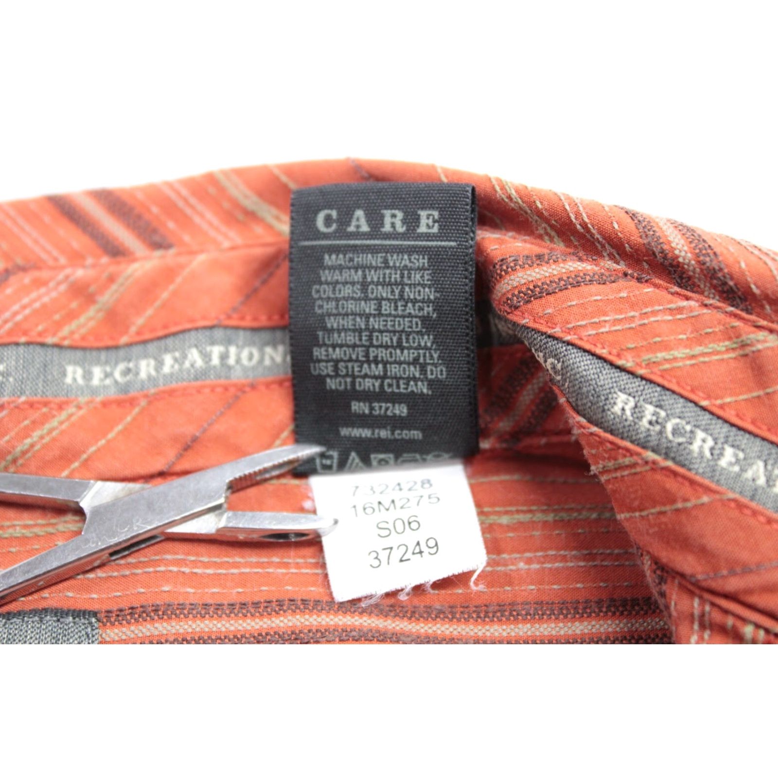 Vintage REI Shirt Button-Up Orange Short Sleeve Pocket Lightweight Outdoors Men L Shirt Size US L / EU 52-54 / 3 - 6 Thumbnail
