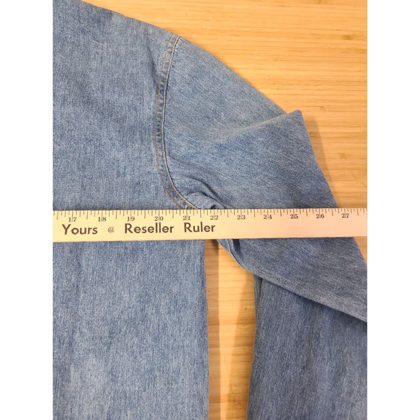 Disney VINTAGE Disney Denim Shirt Womens Medium Blue Cotton Denim Embroidered Pooh Piglet Tigger 90s Casual Button-Up Size M / US 6-8 / IT 42-44 - 7 Thumbnail