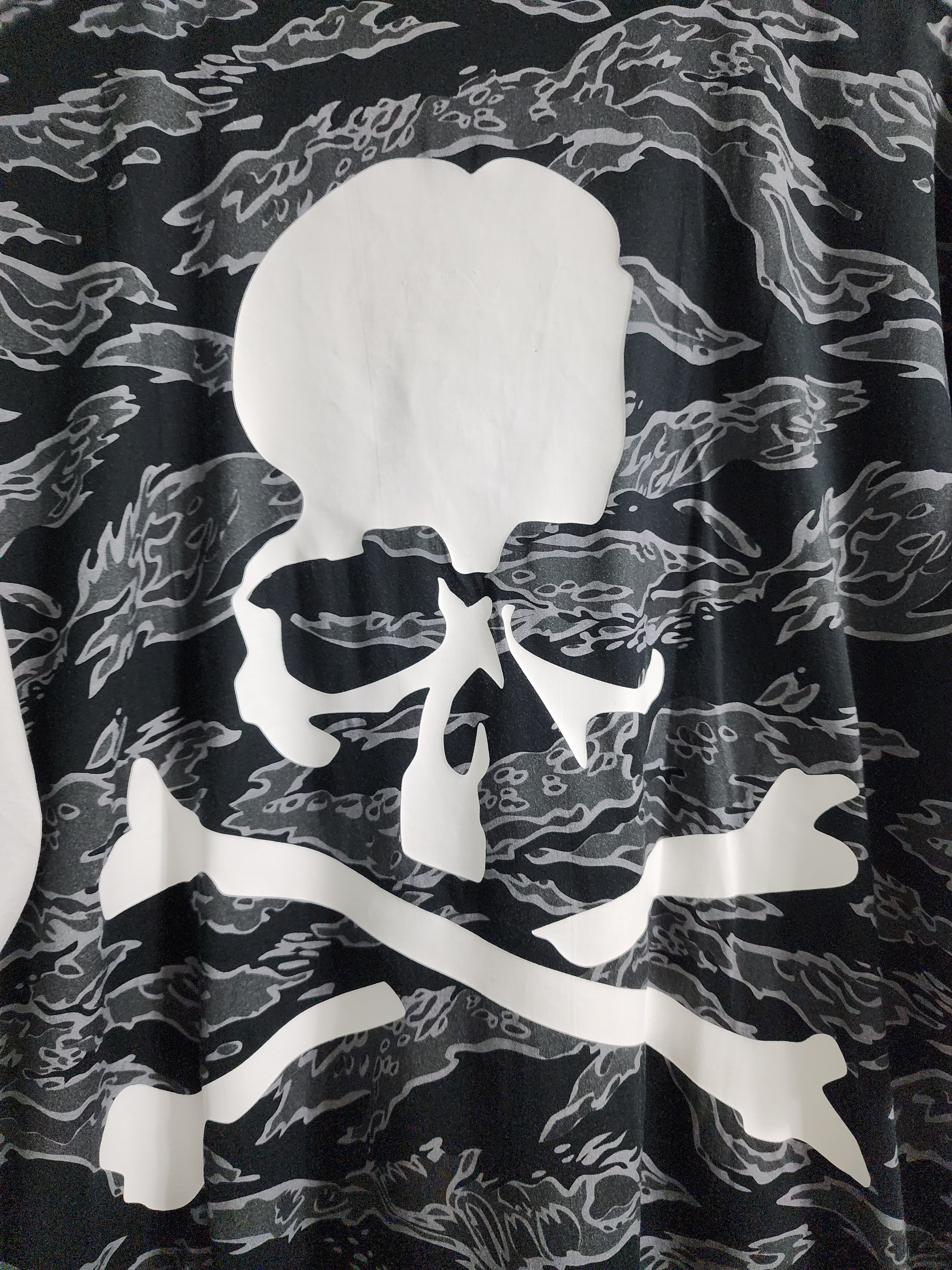 Mastermind Japan Phenomenon x Mastermind World Tiger Camo Skull T-Shirt Size US L / EU 52-54 / 3 - 3 Thumbnail