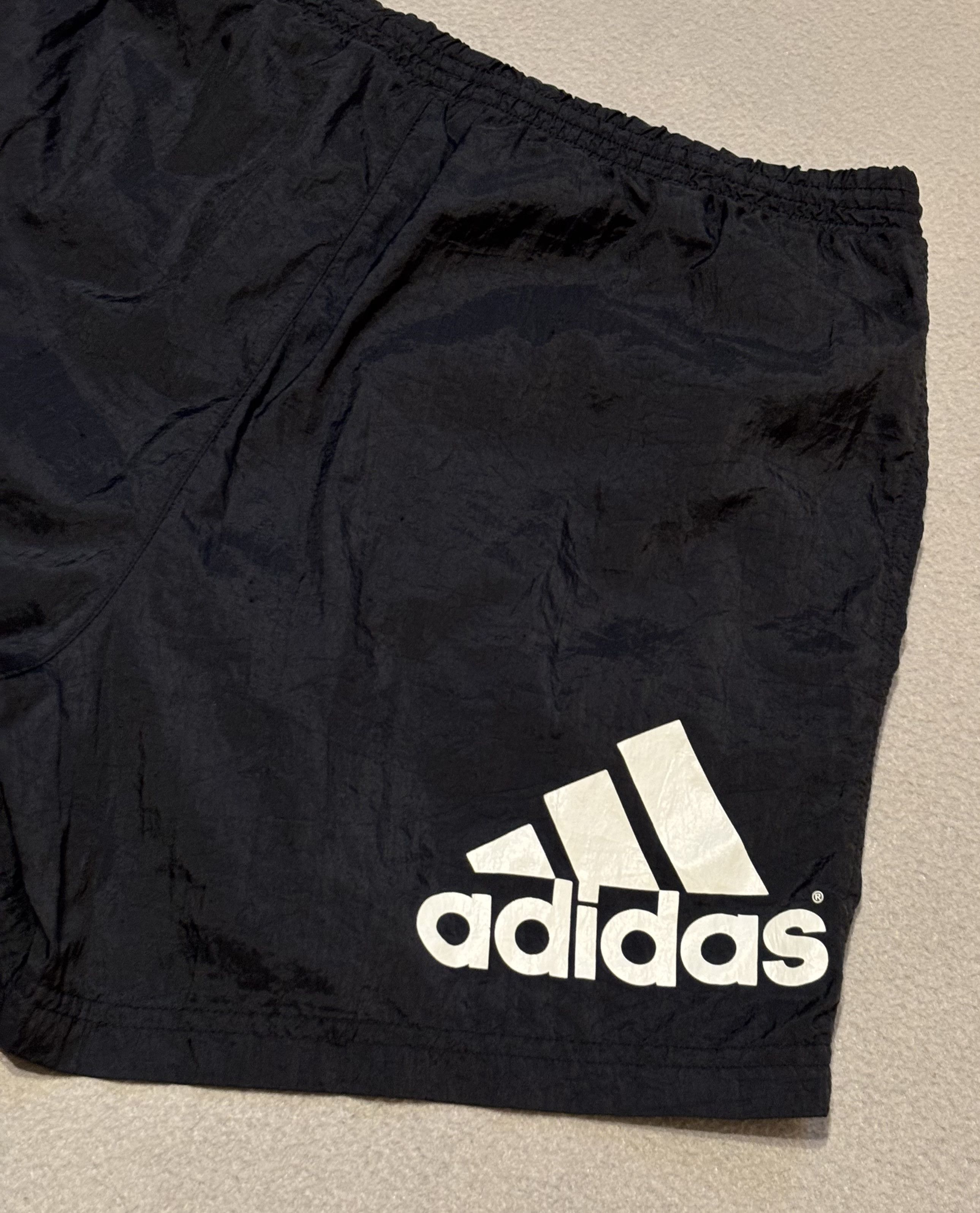 Adidas Adidas vintage sports shorts size S Size US 30 / EU 46 - 11 Thumbnail
