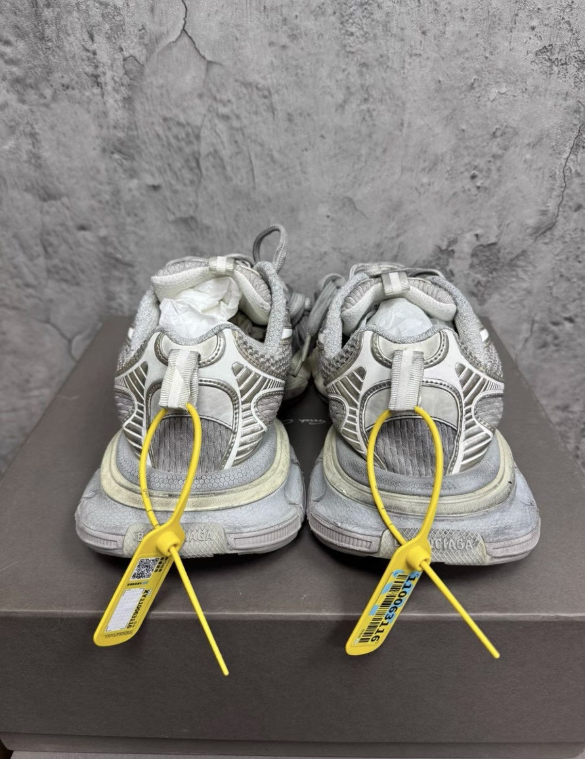 Balenciaga Balenciaga 3XL Low-Top Sneakers K37 Size US 8.5 / EU 41-42 - 4 Thumbnail